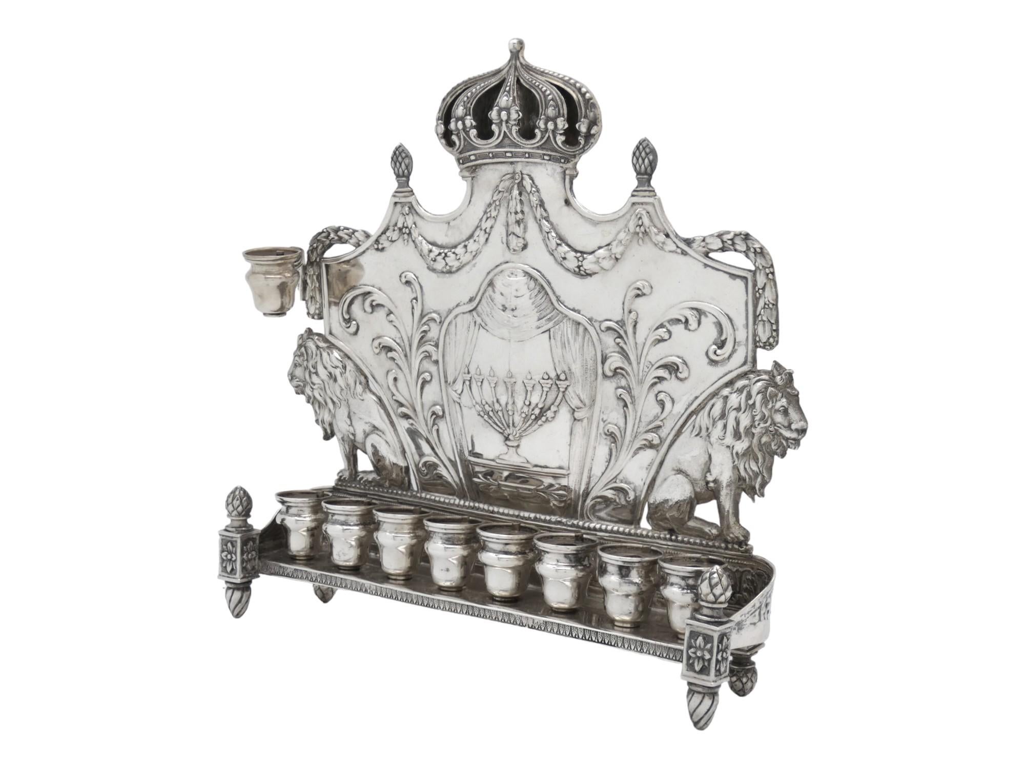Art Nouveau Lampada tedesca per Hanukkah in argento di Gebrüder Gutgesell, Hanau Circa 1910 in vendita