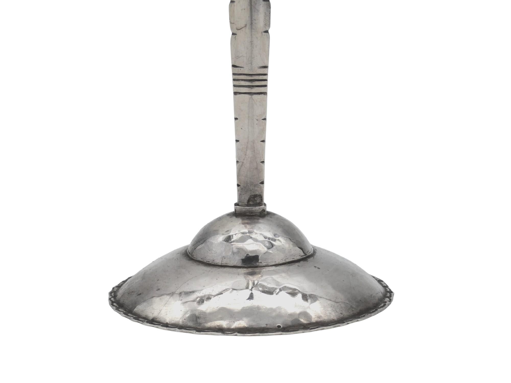 A Silver Hanukkah Lamp , Alemania Circa 1930 Artes y manualidades en venta