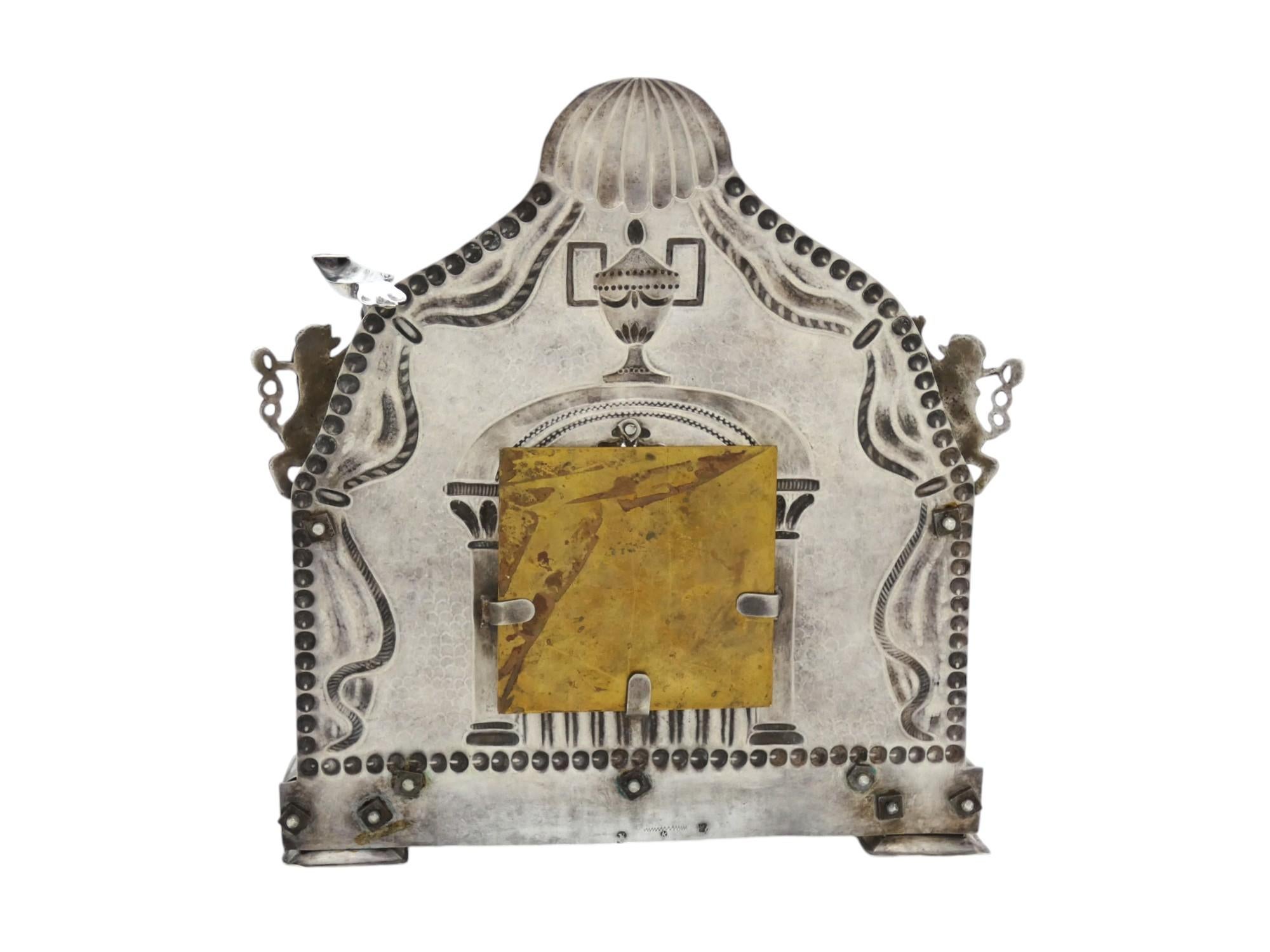Menorah in argento con lampada di Hanukkah, Norimberga, Germania, 1799-1803 in vendita 1