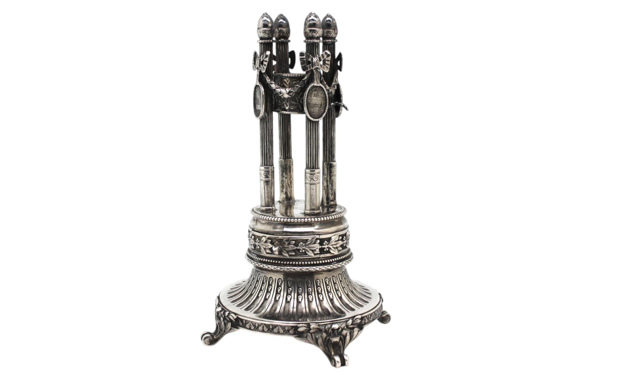 Compendio per Havdalah in argento attribuito a Peters Ehrenthal, circa anni '70 in vendita