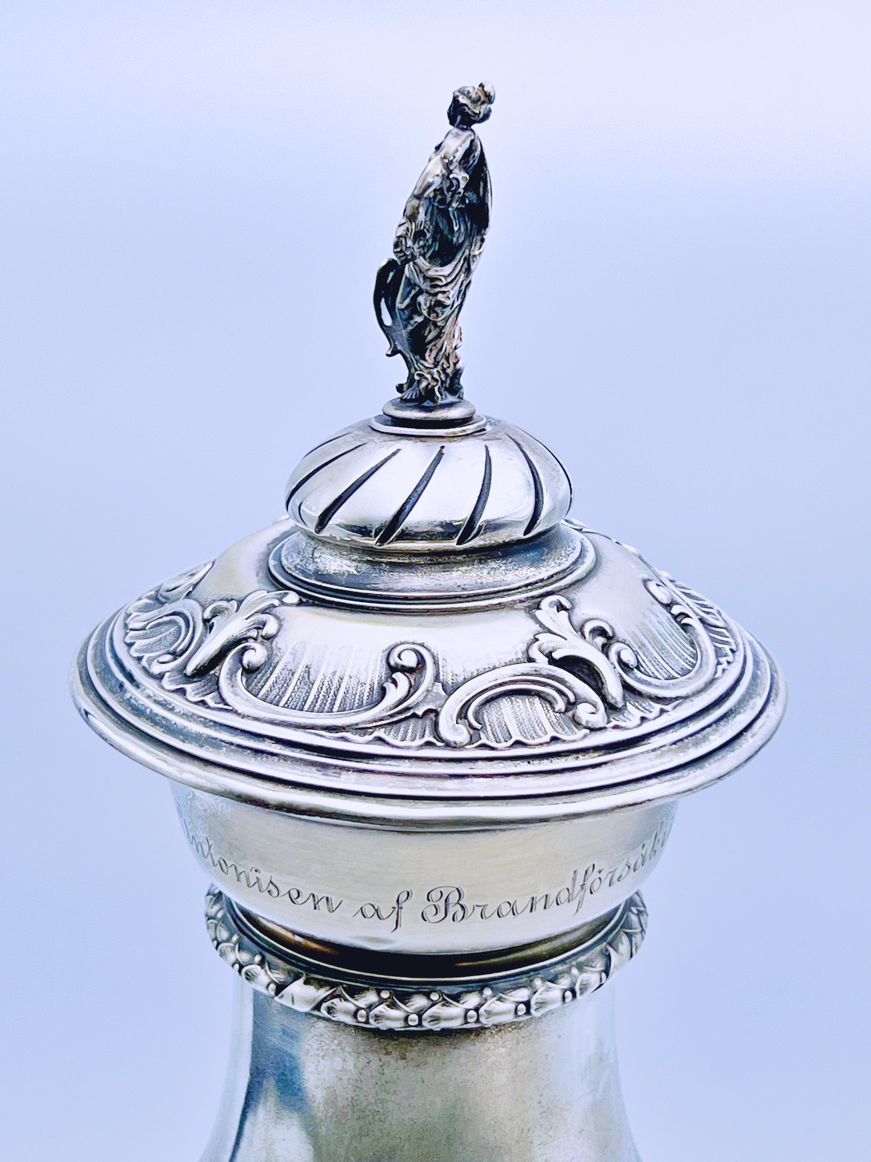 Calice figurato storico in argento con coperchio del 1885 in vendita 5