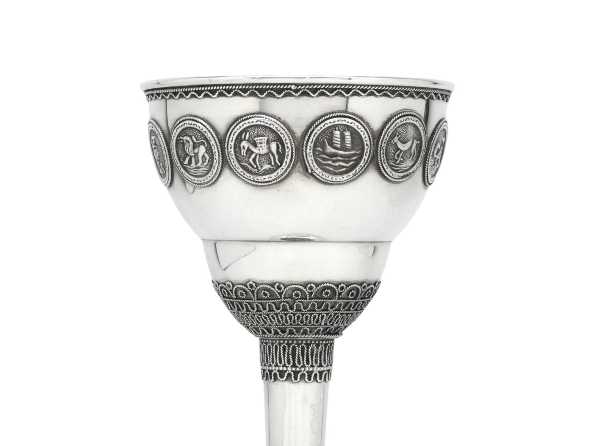 Un calice Kiddush in argento di Avishai in vendita 1