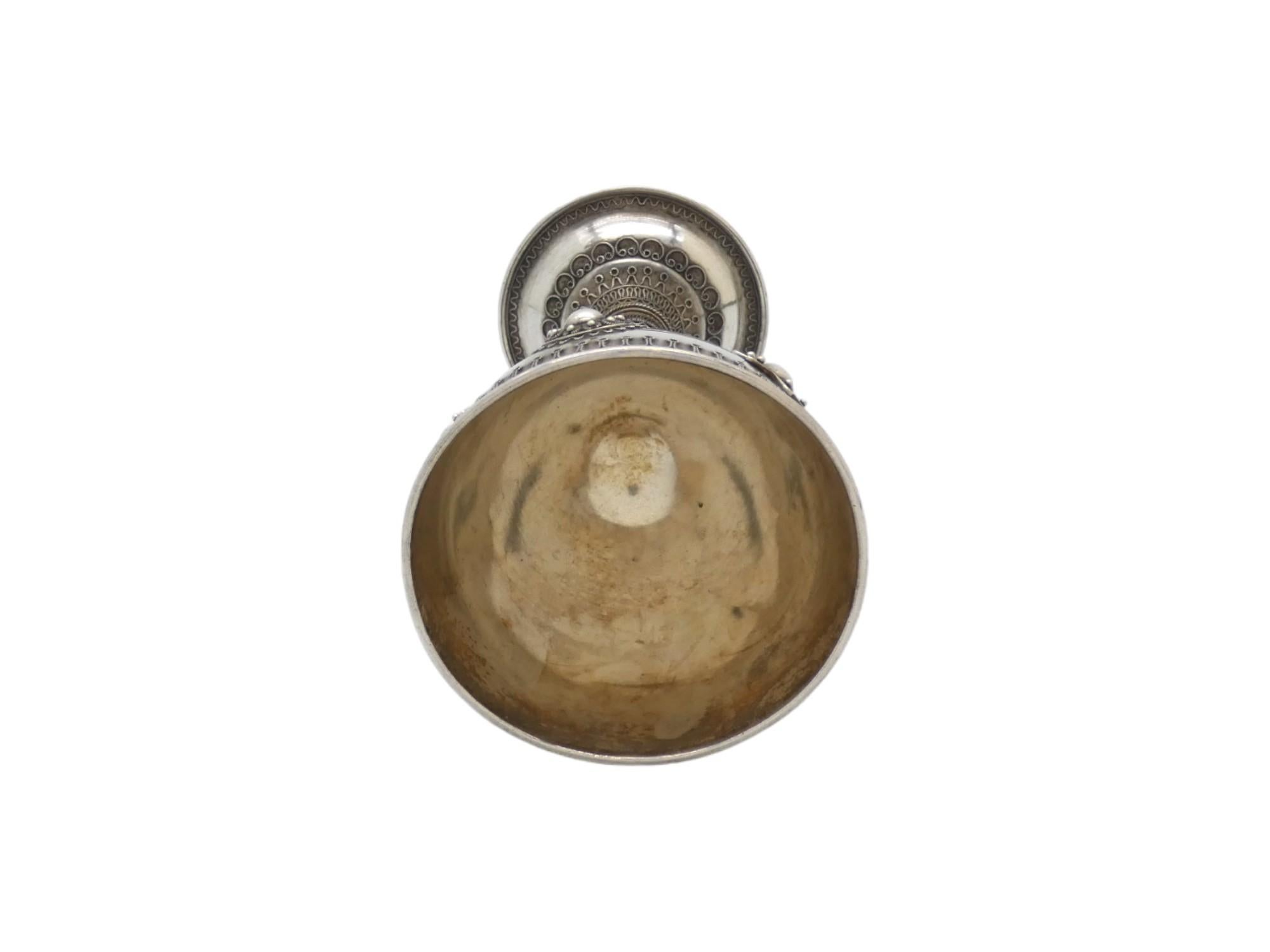 Metà XX secolo Un calice Kiddush in argento di Gerusalemme, circa 1950 in vendita