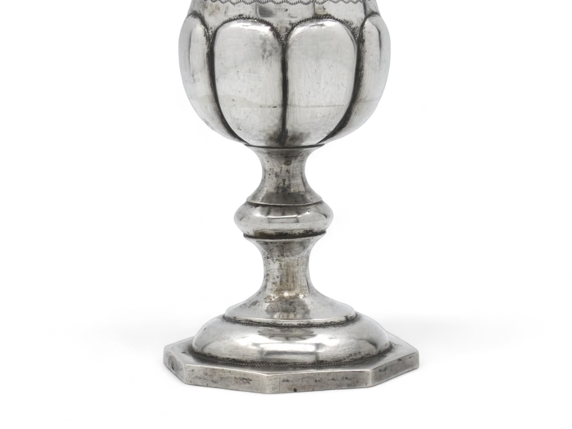 Calice da Kiddush in argento, Polonia, metà del XIX secolo In condizioni buone in vendita a New York, NY