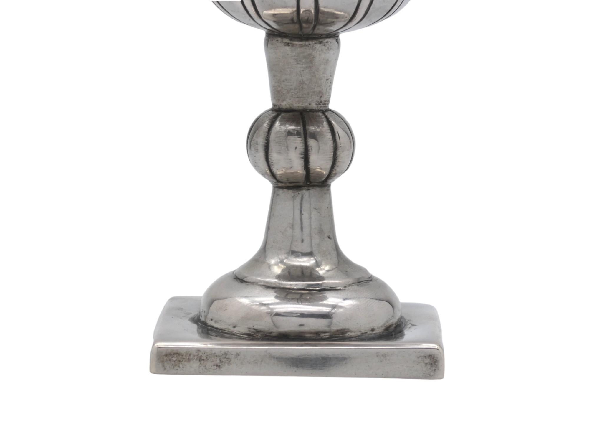 Argento Calice da Kiddush in argento, Polonia, metà del XIX secolo in vendita
