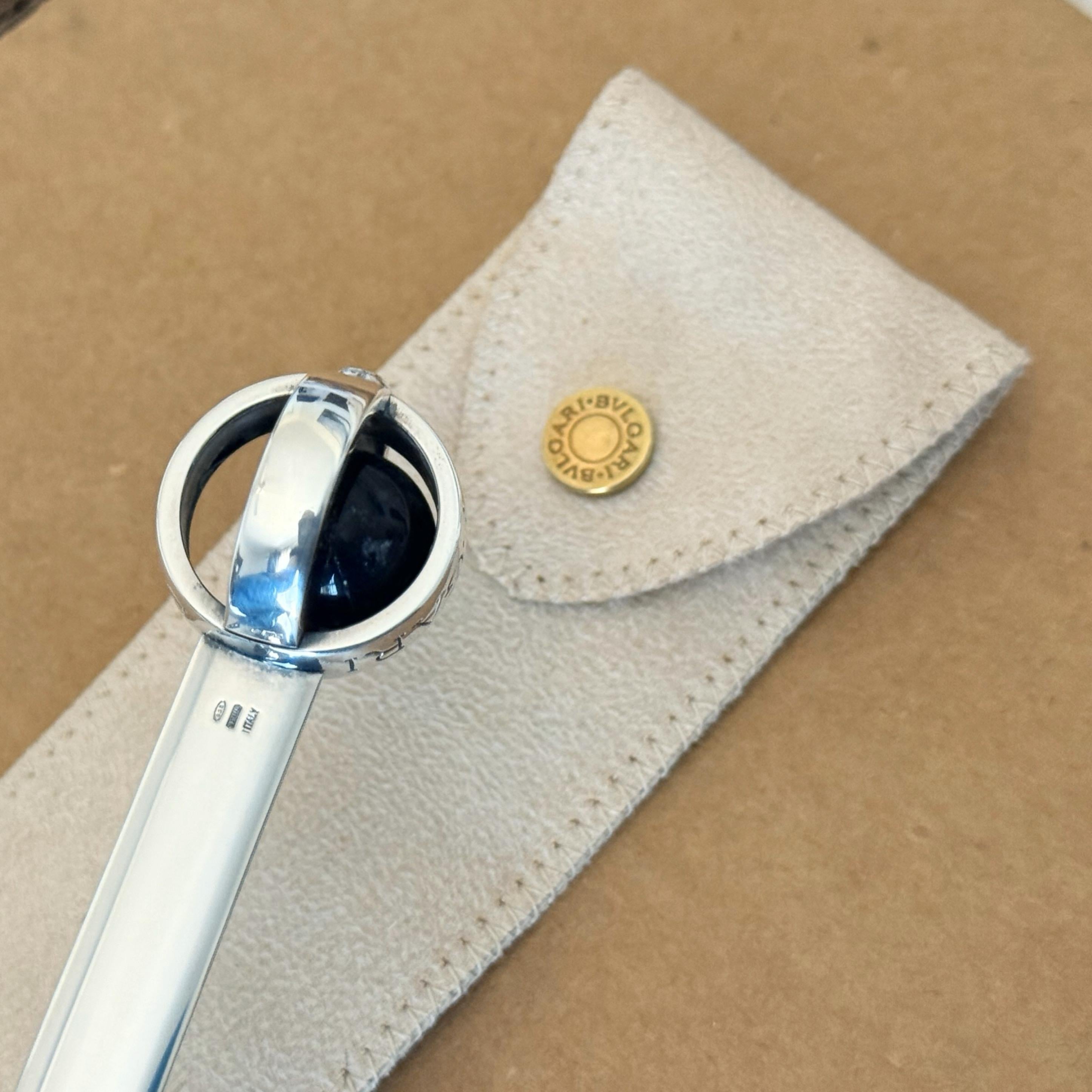 Coupe-papier en argent avec détails en onyx par Bulgari, 20e siècle en vente 1