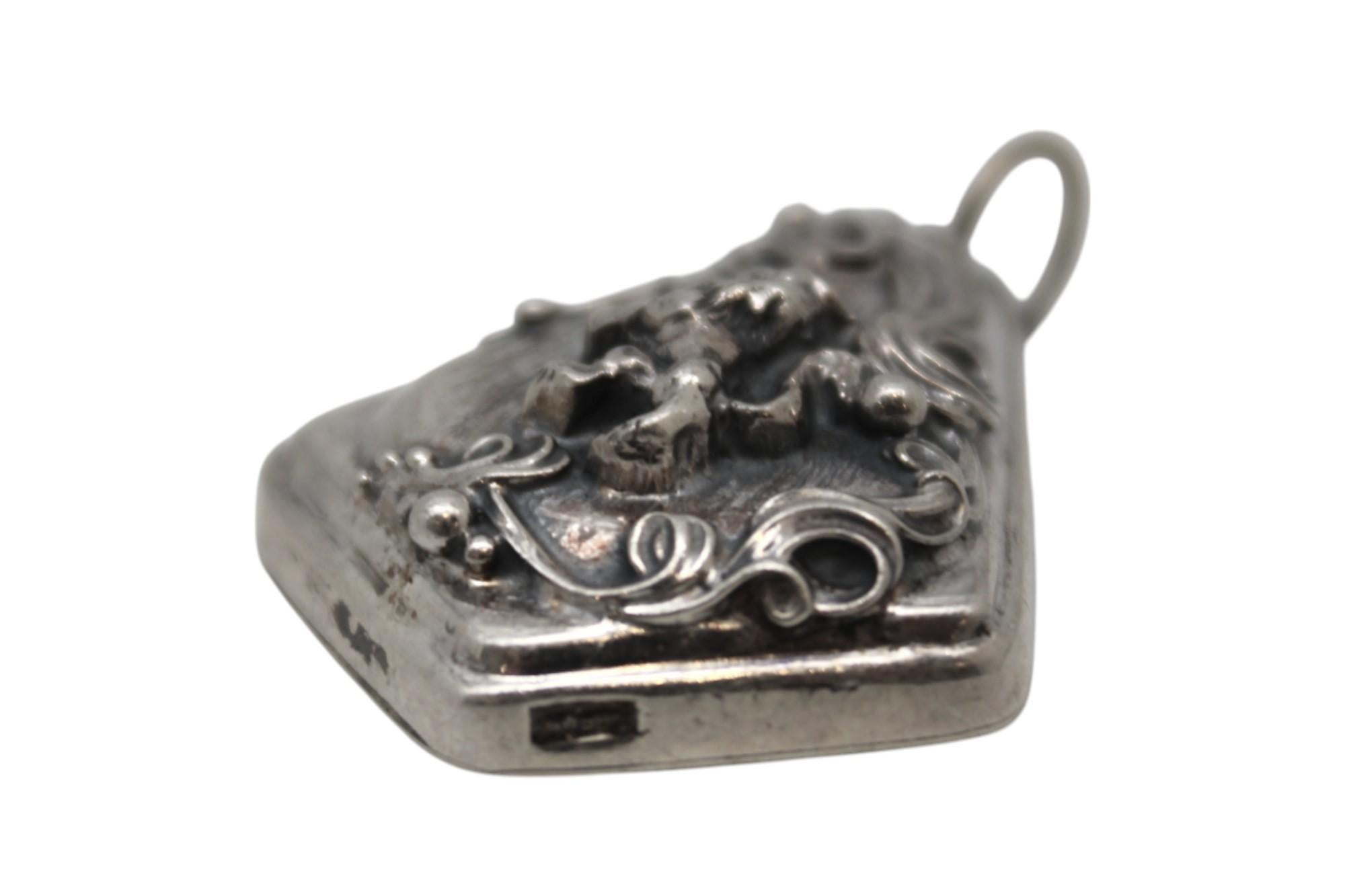 Art Nouveau Ciondolo a forma di leone in argento di Henryk Winograd, Judaica, New York, fine XX secolo in vendita