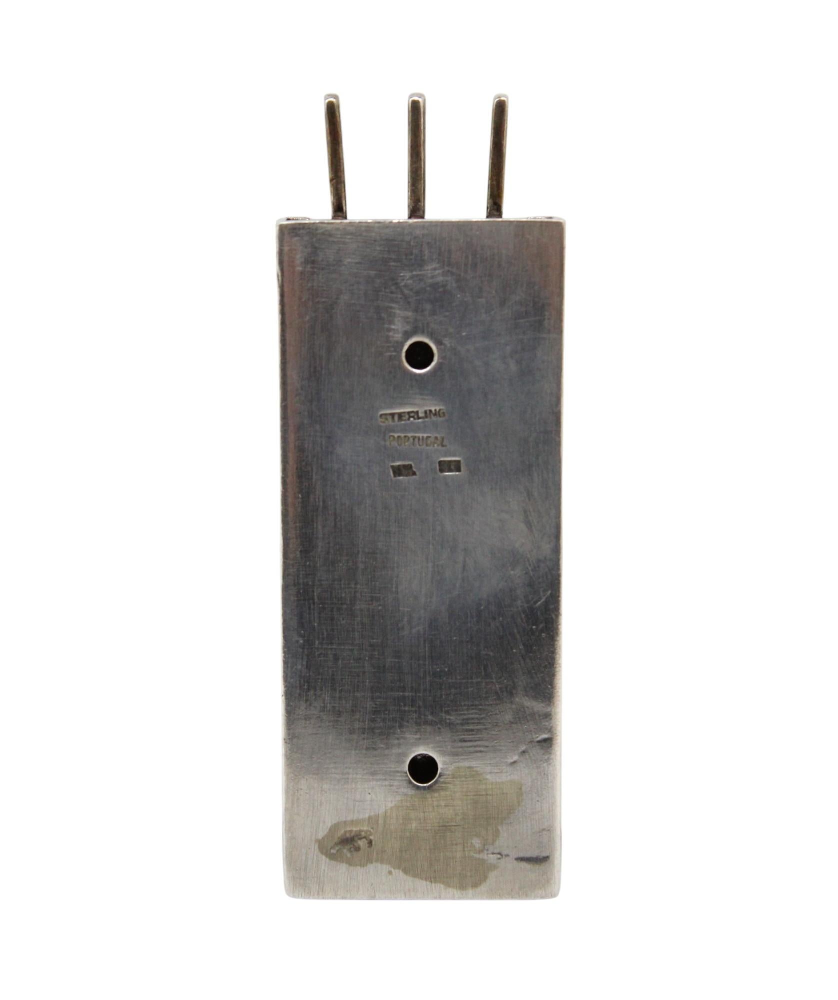 A Silver Mezuzah Case Attributed to David Heinz Gumbel c. 1950 In Good Condition For Sale In New York, NY