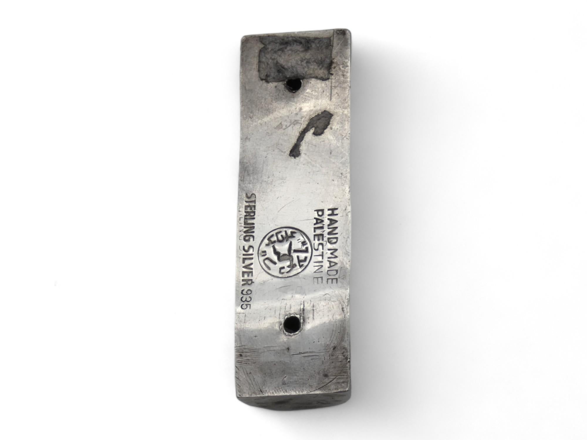 Silbernes Mezuzah-Etui von Cena'an, sicher verpackt 1930 im Angebot 2