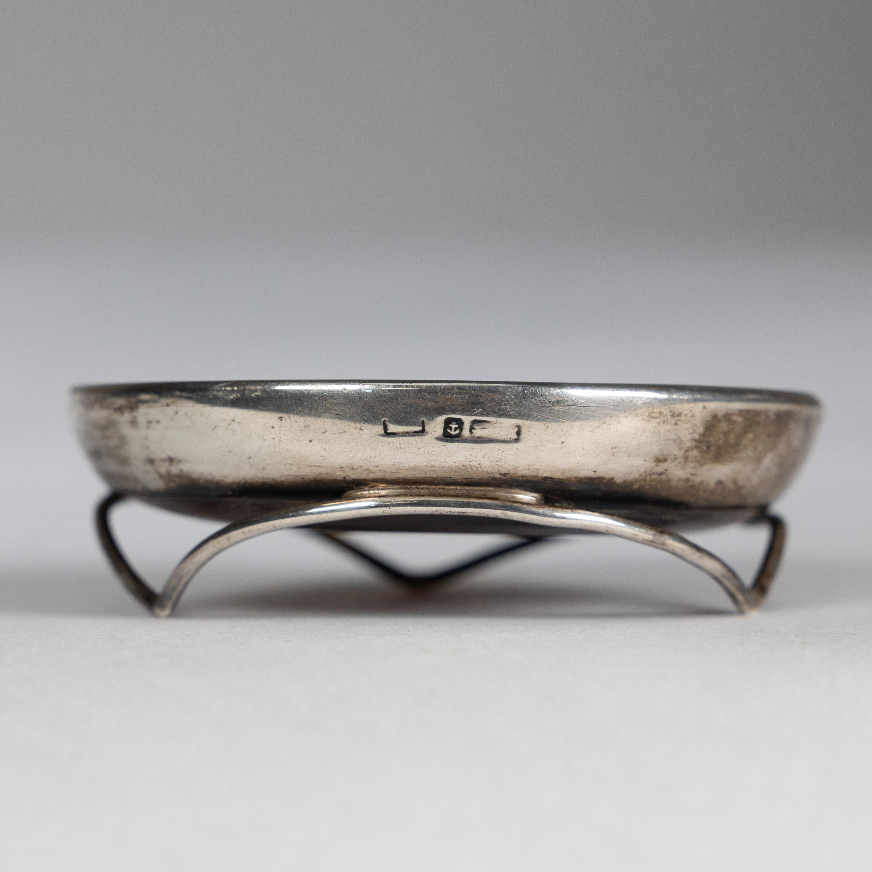 A silver pin dish with a bakelite centre with silver mark Birmingham For Sale 2
