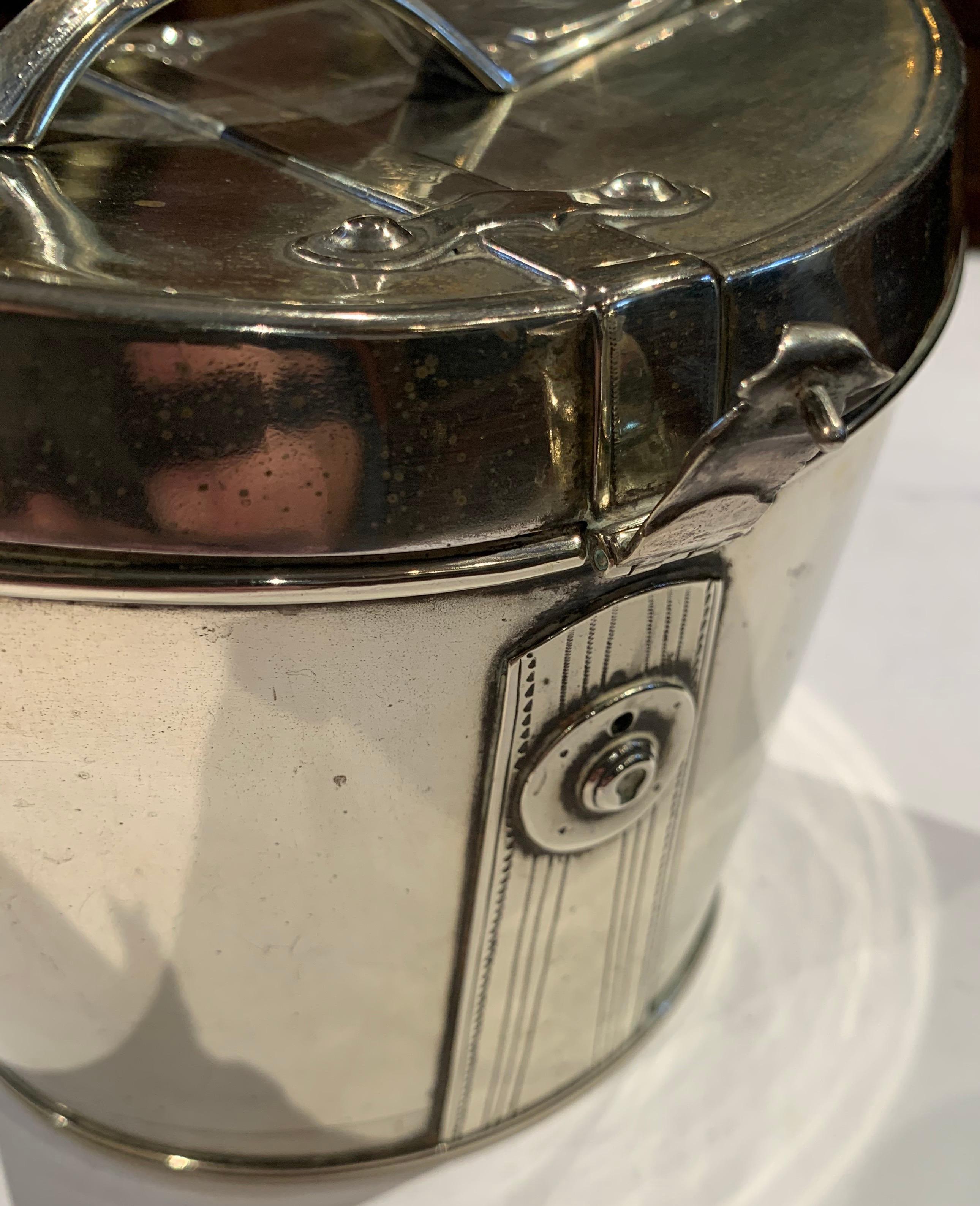 Mid-19th Century Silver Plate Victorian Ice Bucket in the Shape of a Top Hat Box, 1860s For Sale