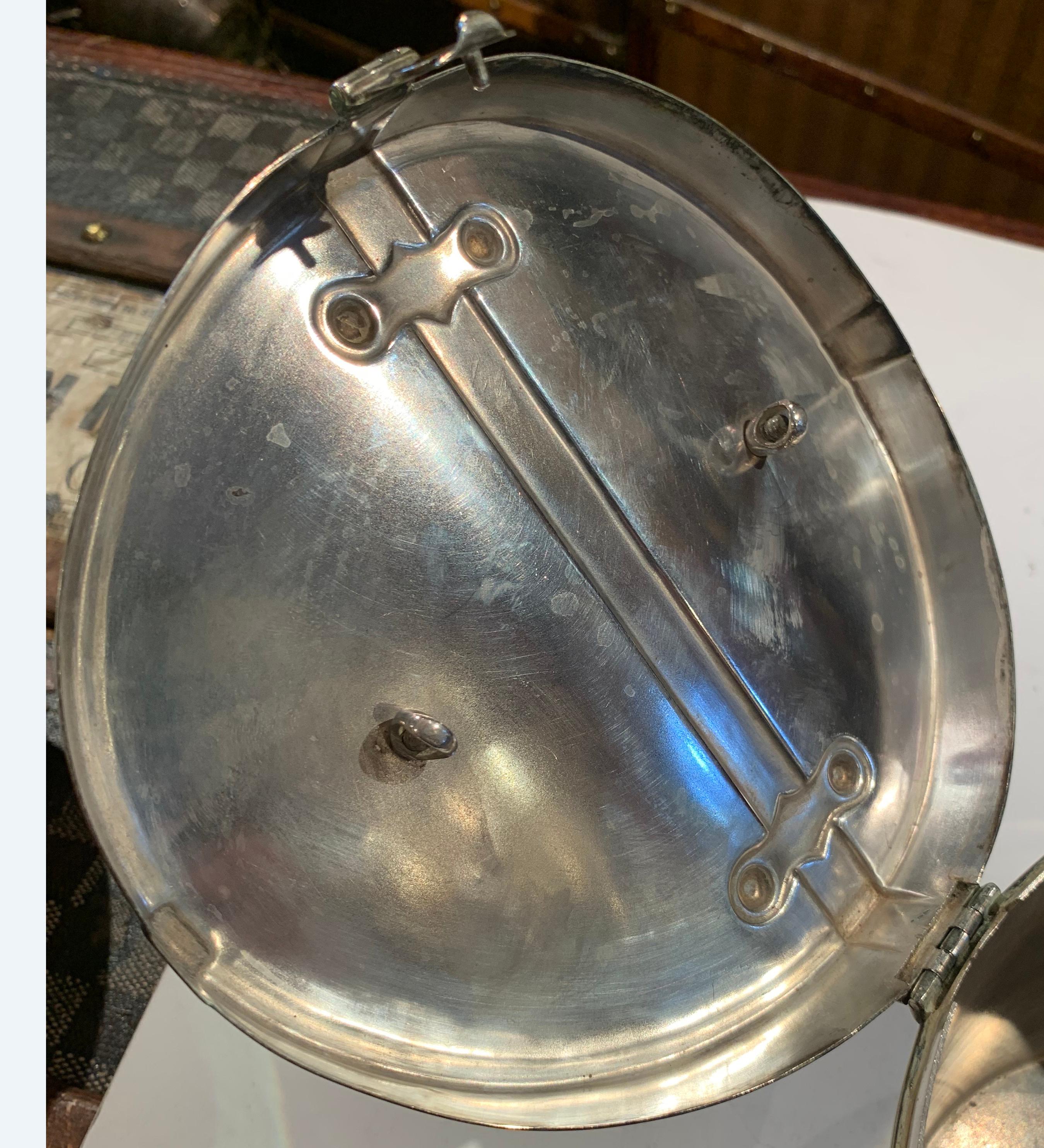 Silver Plate Victorian Ice Bucket in the Shape of a Top Hat Box, 1860s For Sale 1