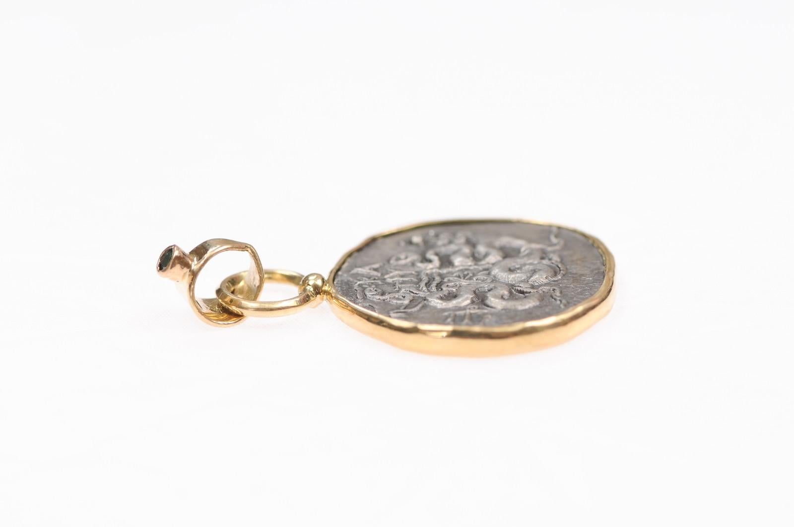 A. Silver Tetradrachmen-Anhänger mit Cista Mystica im Angebot 6