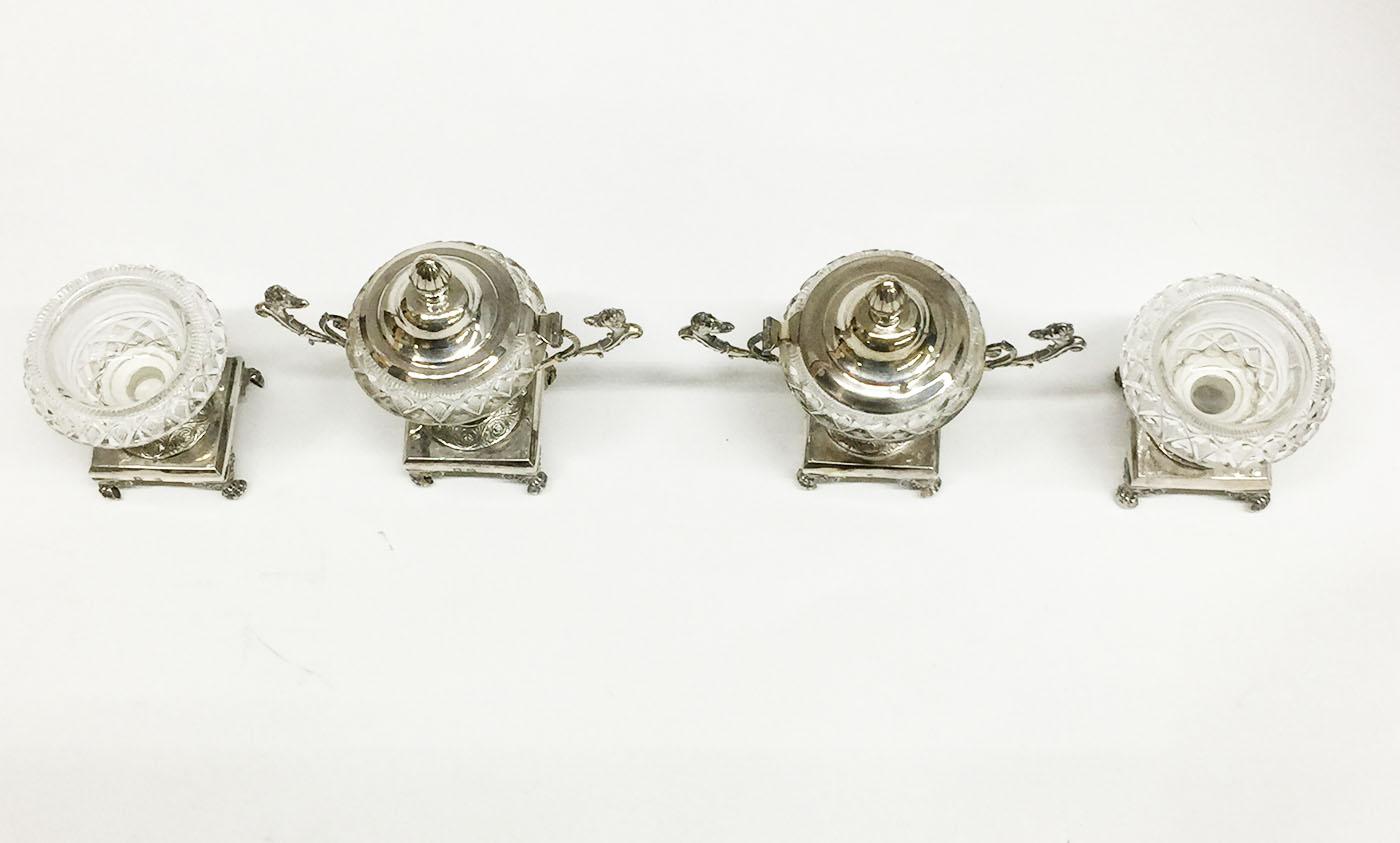 Silver with Crystal Serving Set with 2 Small Candy Dishes and 2 Salt Cellars In Good Condition For Sale In Delft, NL