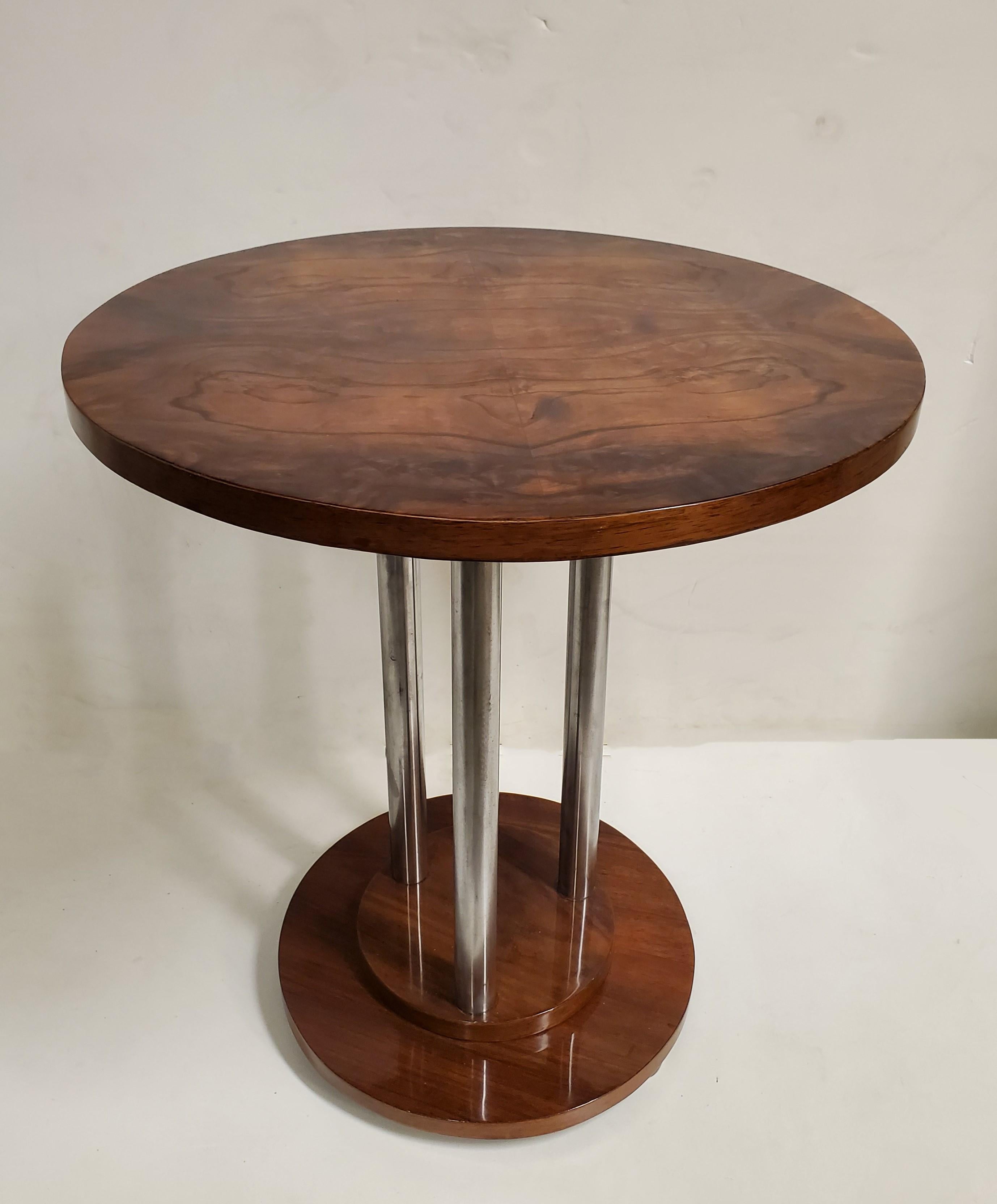 Mid-20th Century Similar Pair of French Art Deco Book Matched Walnut and Metal End Tables