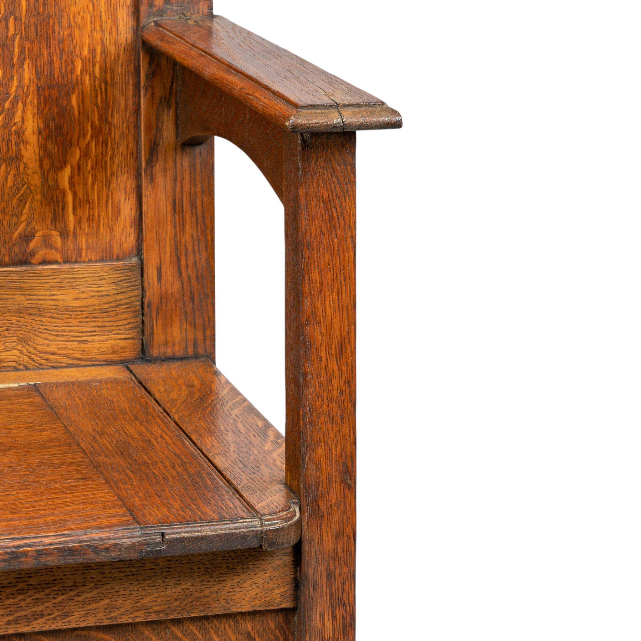 A Simple Arts & Crafts Oak Hall Seat im Angebot 6