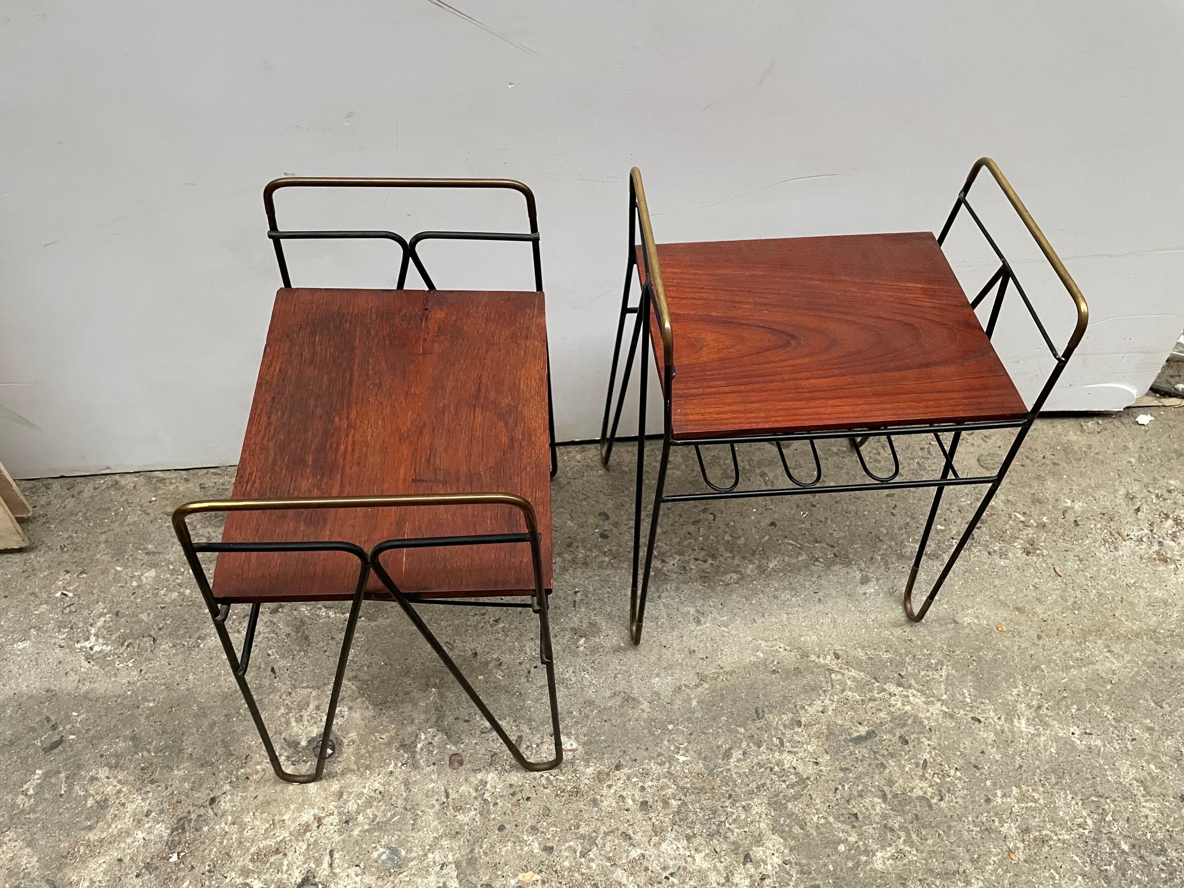 Ensemble danois simple de tables de nuit en mtal des annes 1960 en vente 2