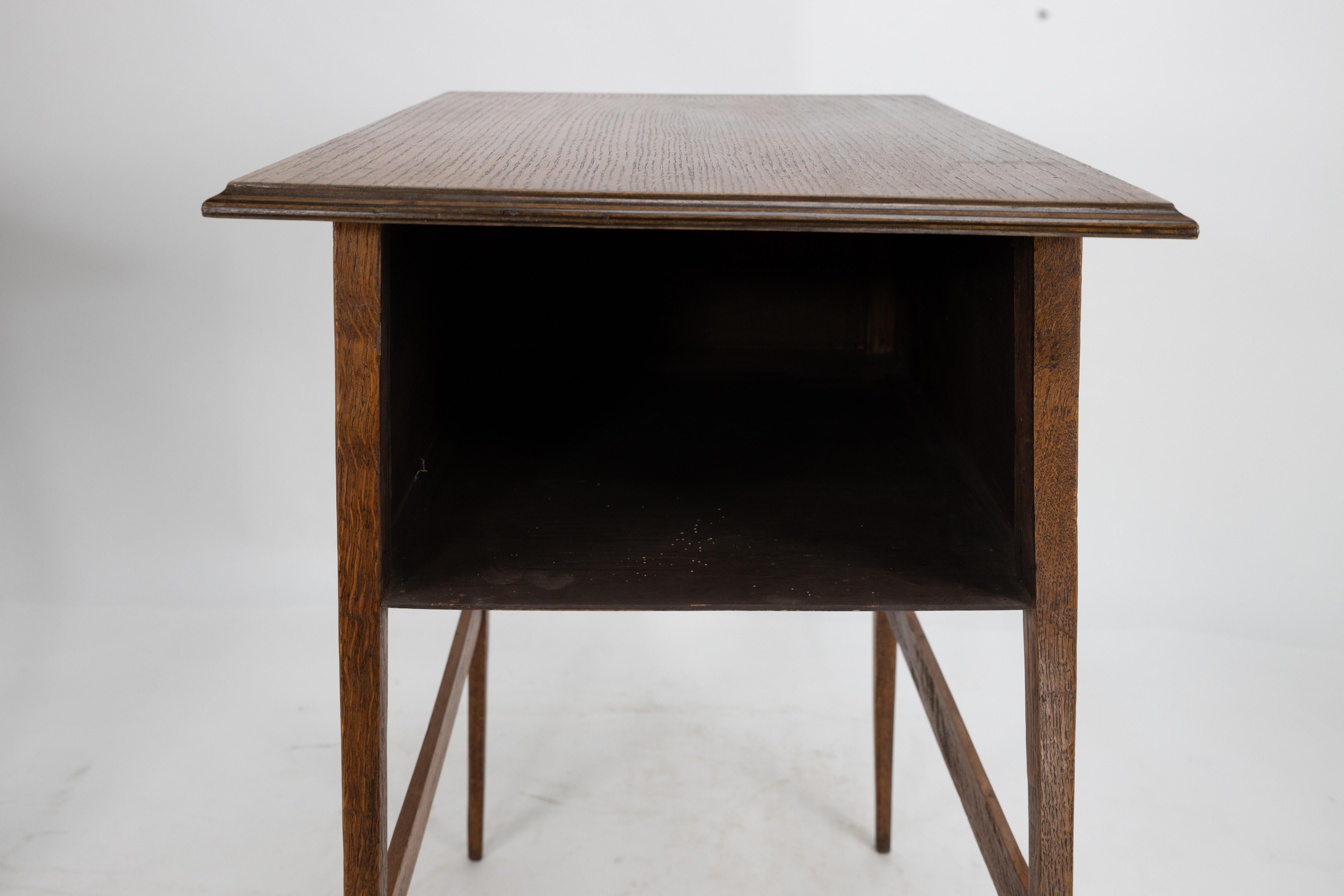 A simple oak oblong side or bedside table with a moulded edge to the top For Sale 7