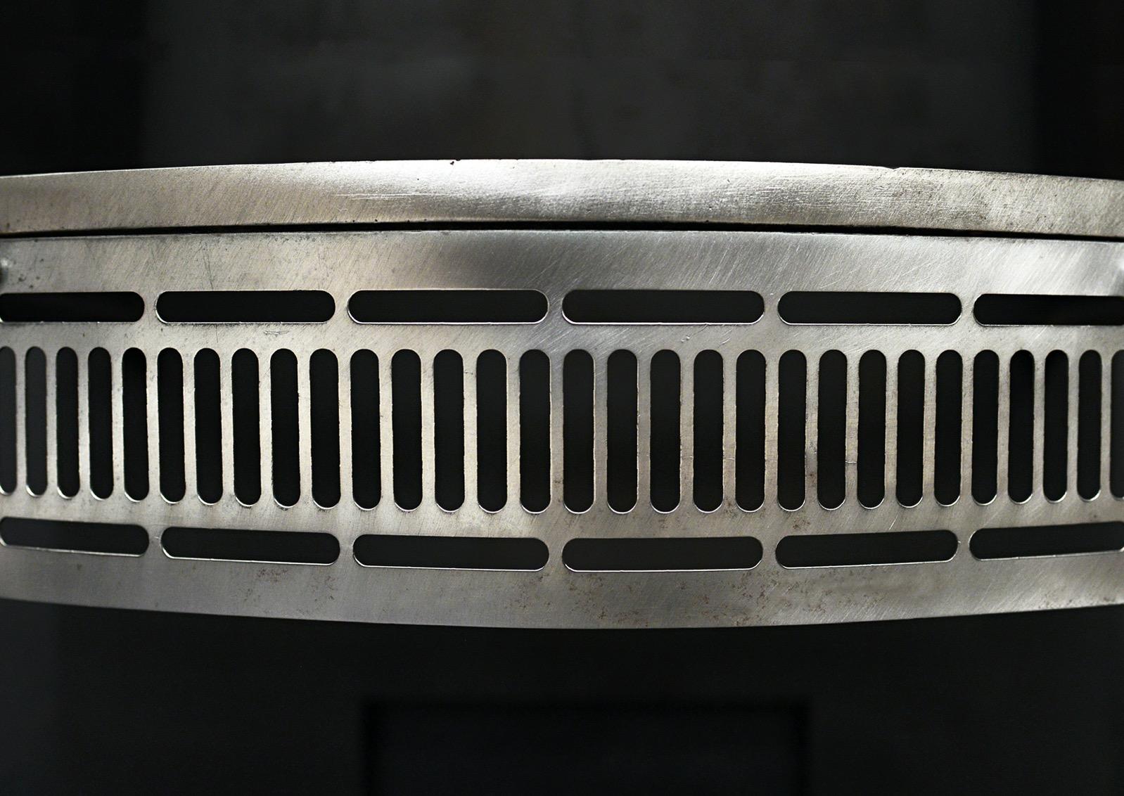 Simple Polished Steel Firegrate In Good Condition For Sale In London, GB