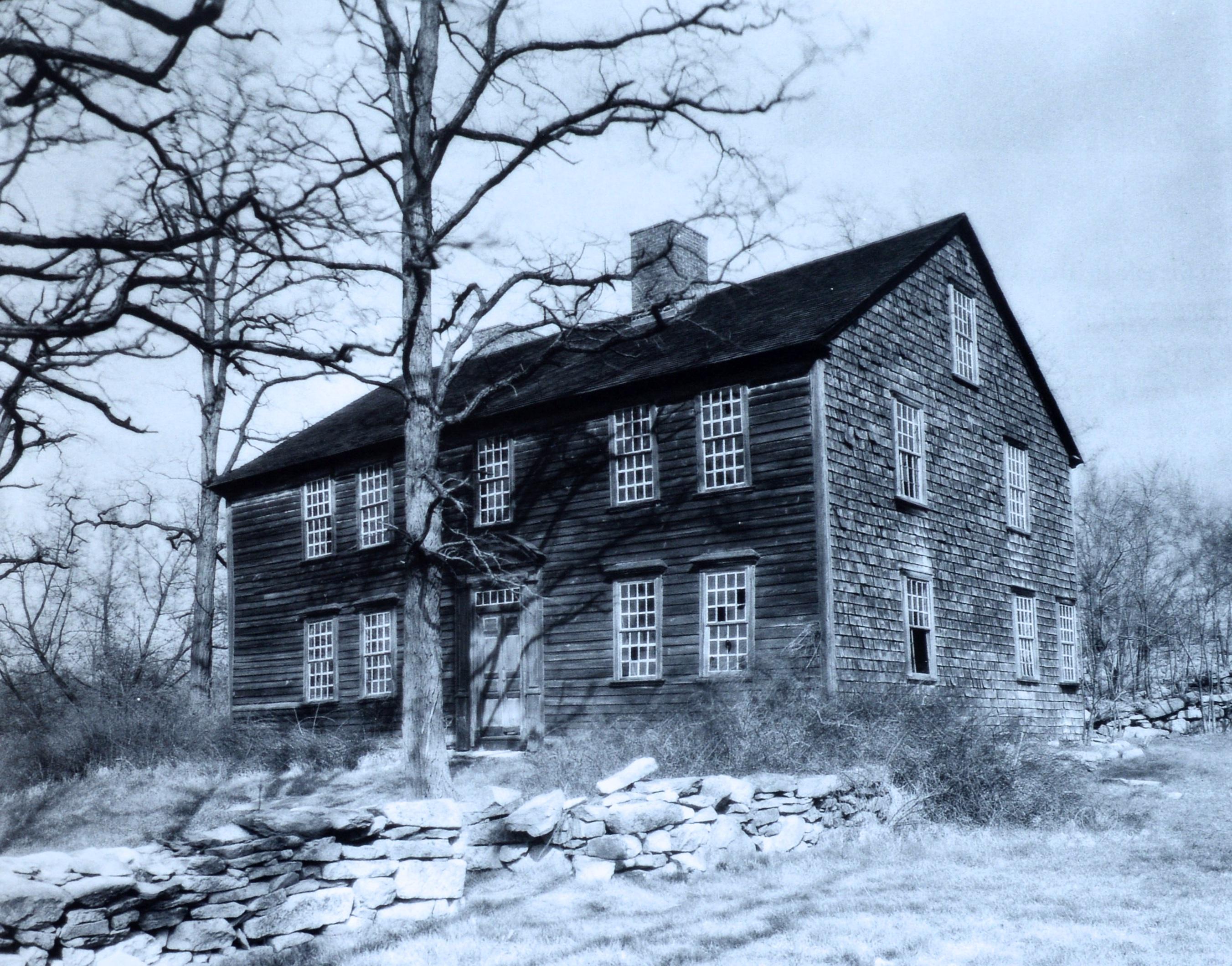 Un mode de vie plus simple : Old Farmhouses of New York & New England, 1ère édition. Excellent état - En vente à valatie, NY