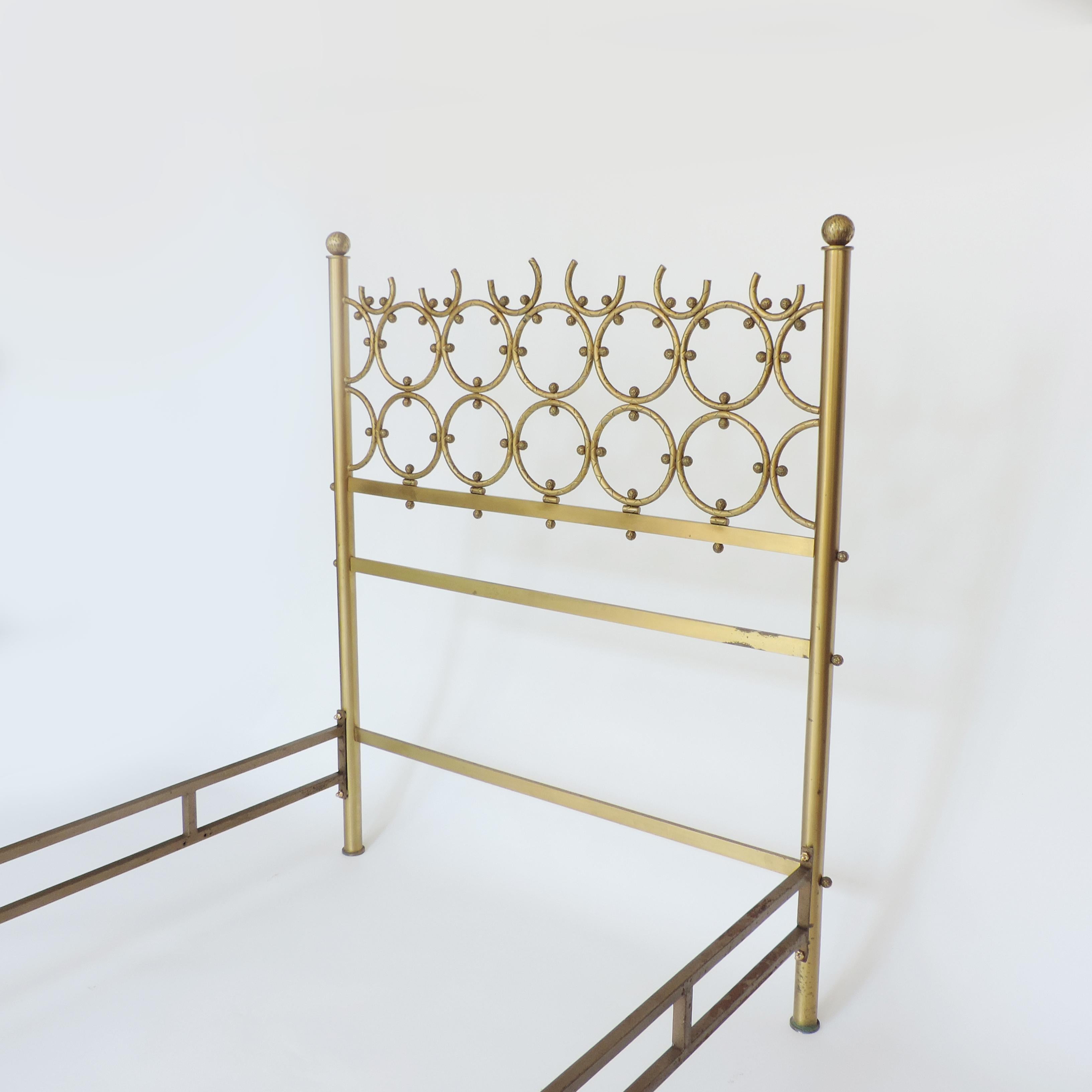 Mid-Century Modern Single Brass Bed in the Style of Osvaldo Borsani, Italy, 1950s For Sale