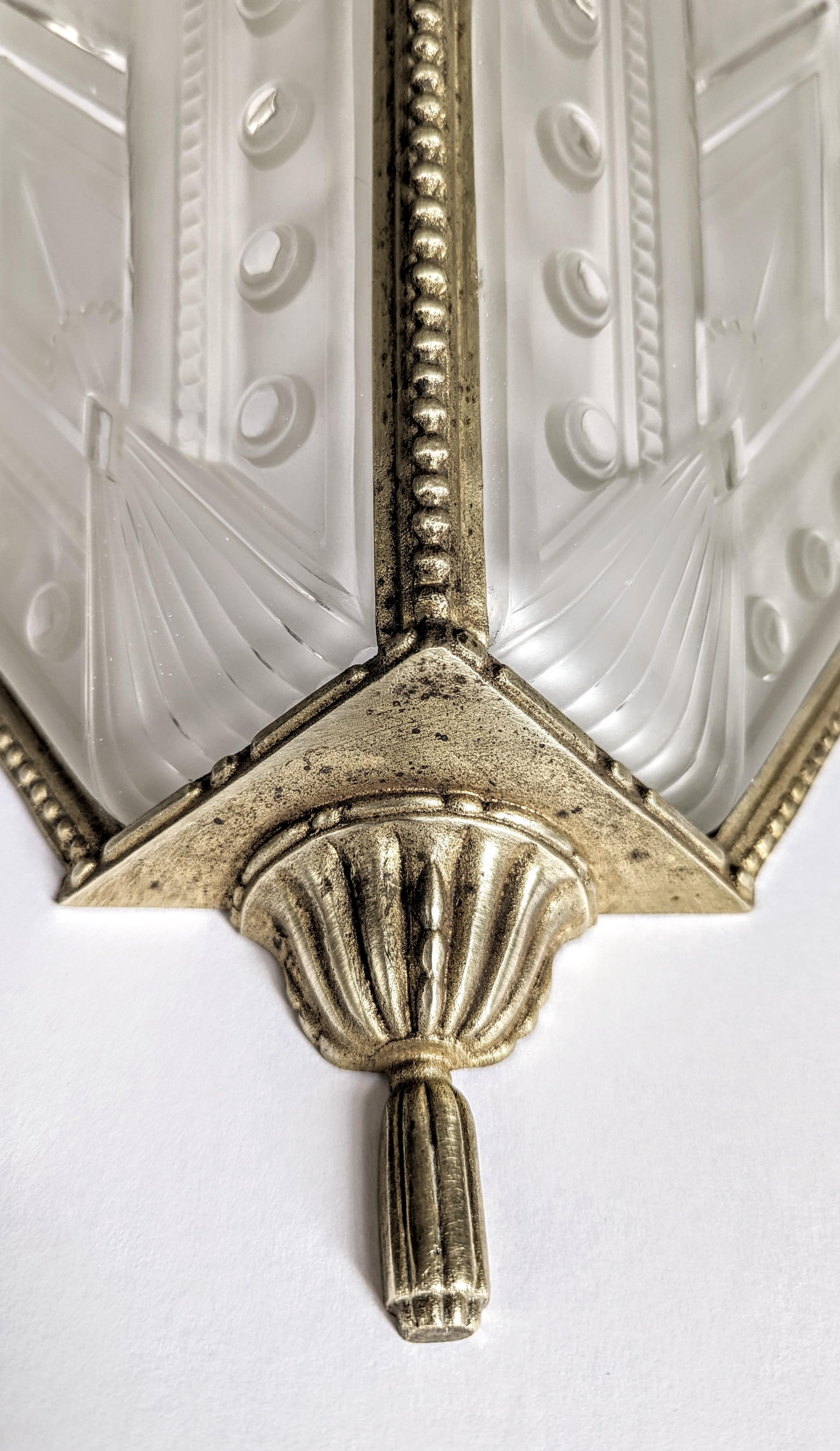 20th Century A Pair of French Art Deco Wall Sconces by “Georges Leleu” For Sale
