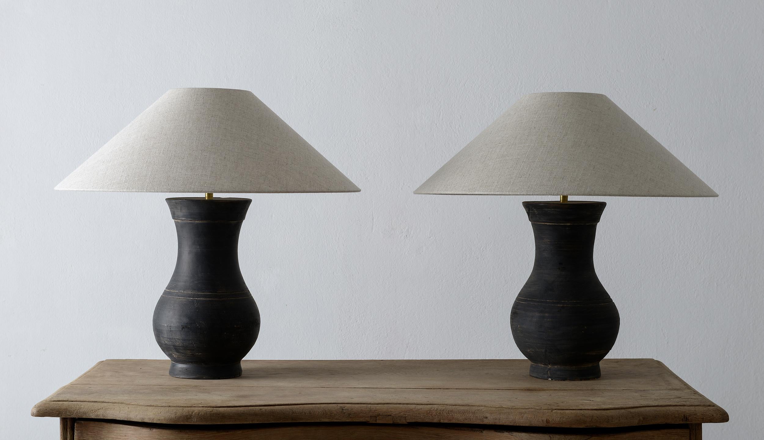 a single Han Lamp with Handmade Belgian Linen Shades In Good Condition In Jesteburg, DE