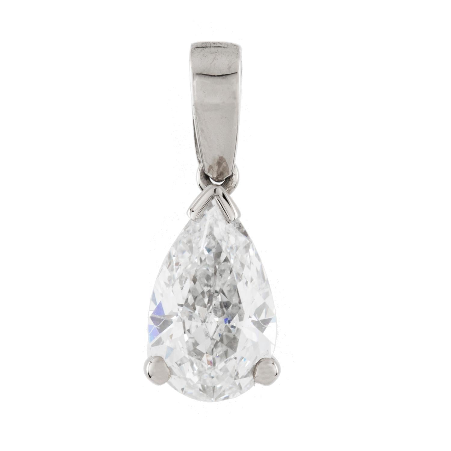 Moderno Ciondolo con diamante Single Stone a forma di pera in vendita