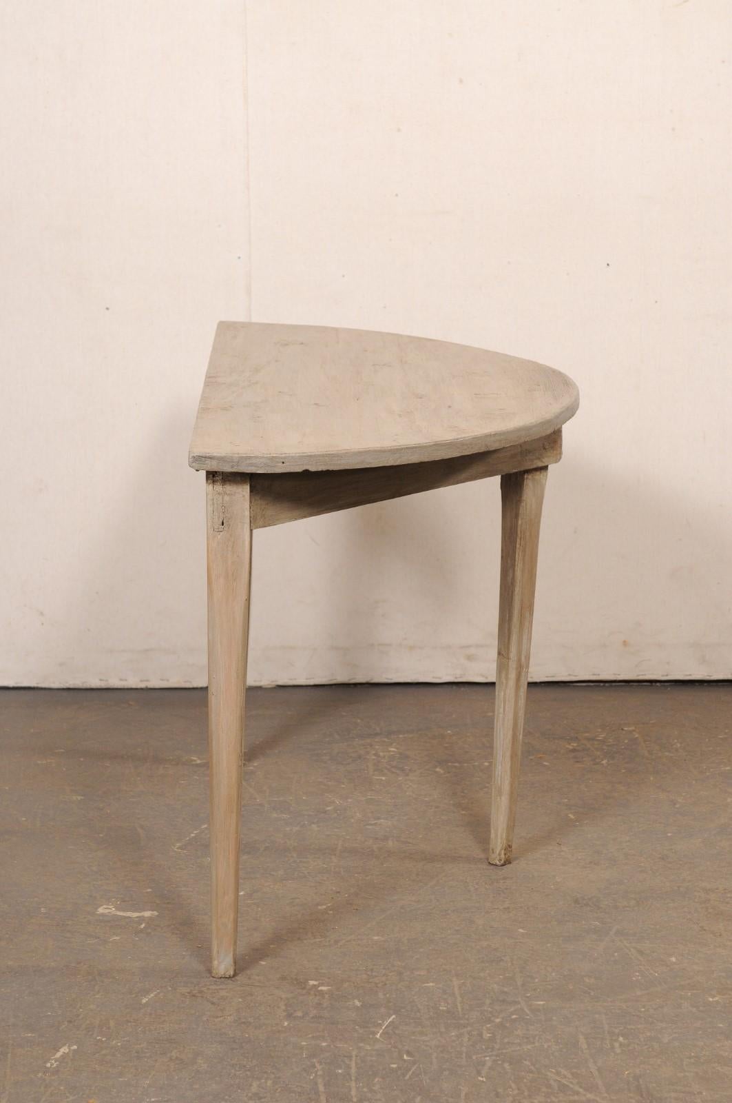 Bois Table Demi-Lune suédoise ancienne, couleur taupe neutre