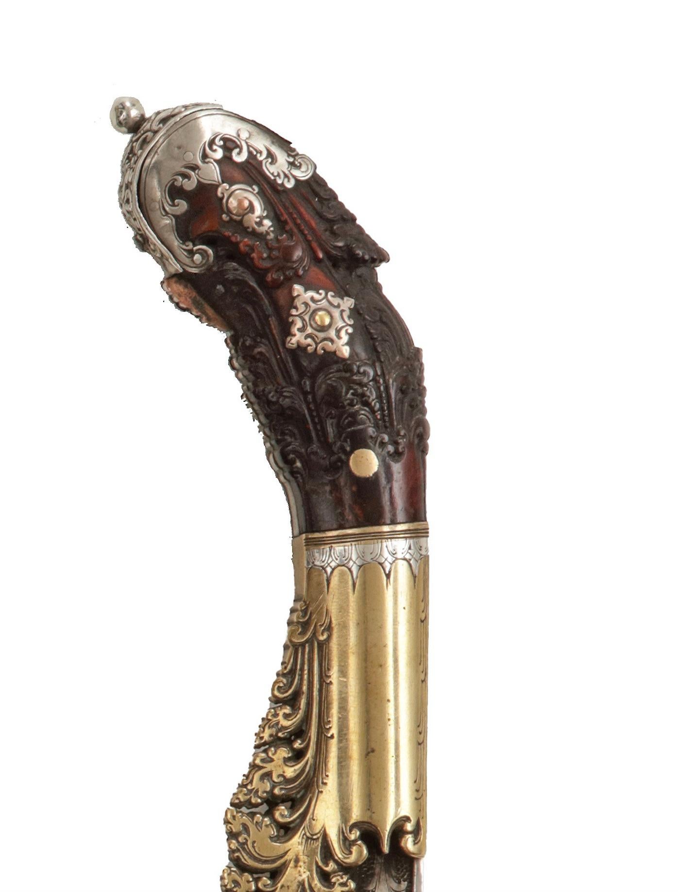 A Sinhalese silver and gold Sinhalese piha-kaetta dagger, 18th century In Good Condition In Amsterdam, NL
