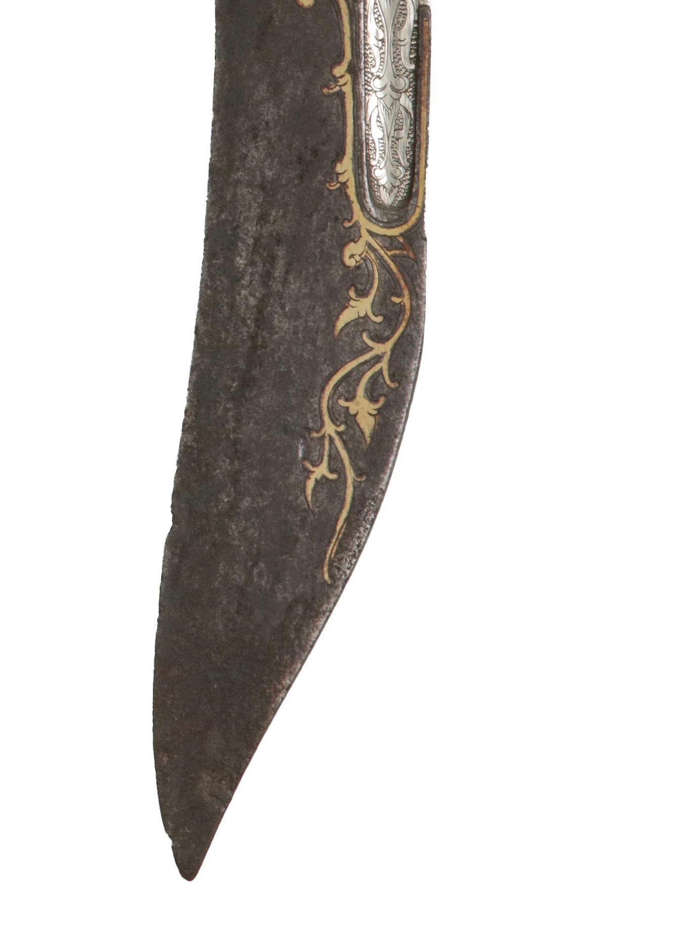 18th Century A Sinhalese silver and gold Sinhalese piha-kaetta dagger, 18th century