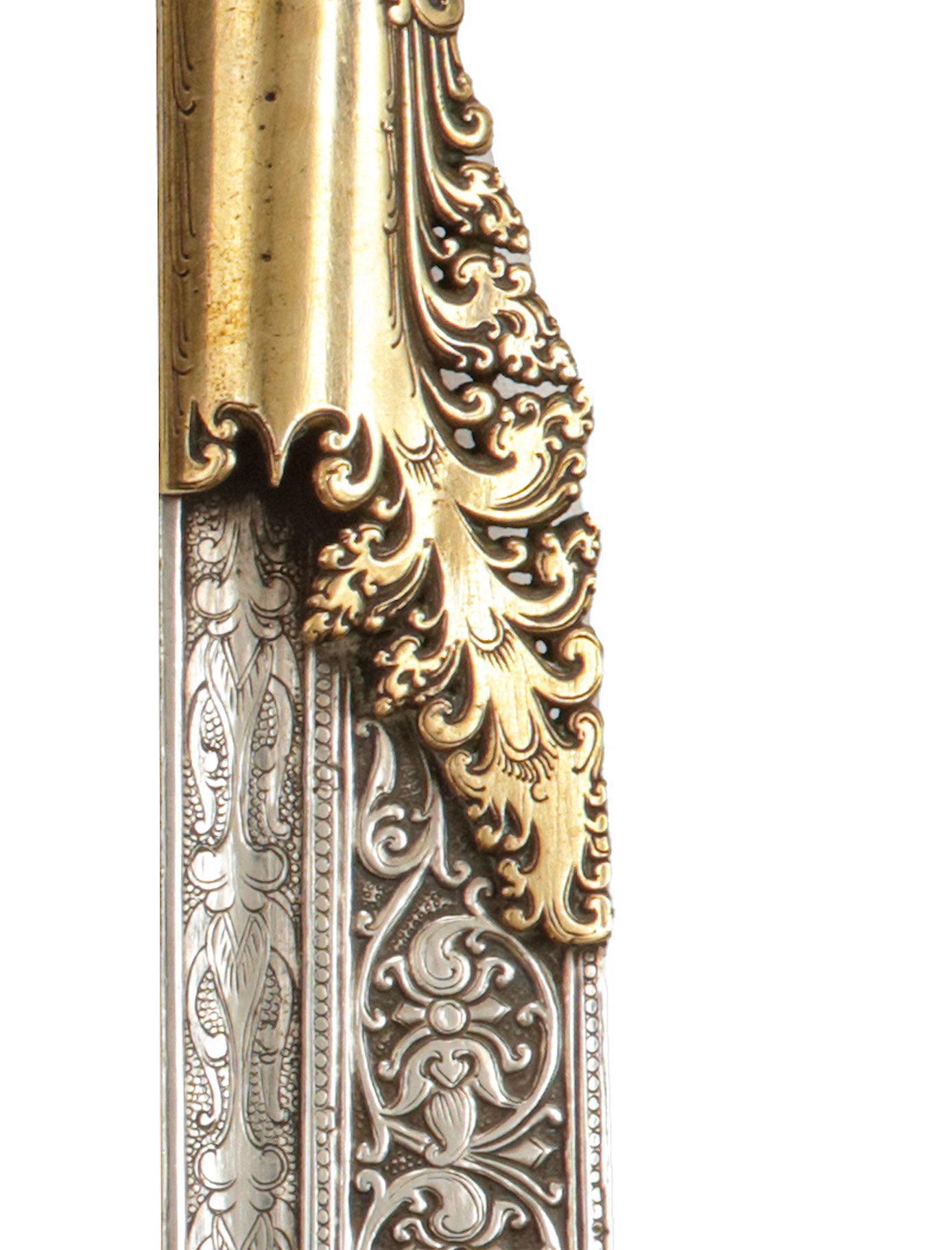 A Sinhalese silver and gold Sinhalese piha-kaetta dagger, 18th century 2