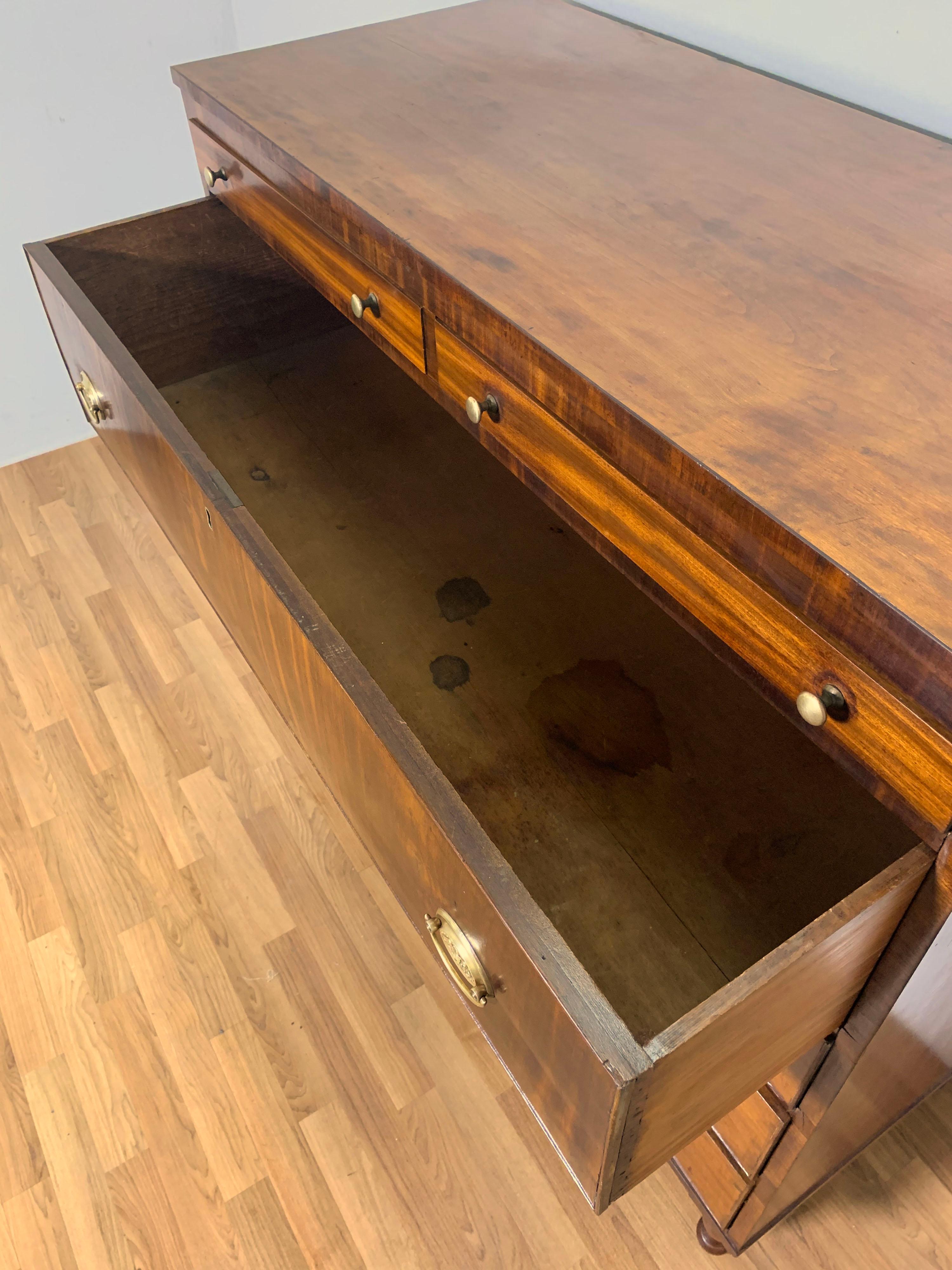 Six Drawer Nantucket Sheraton Dresser in Mahogany, circa 1820s 5