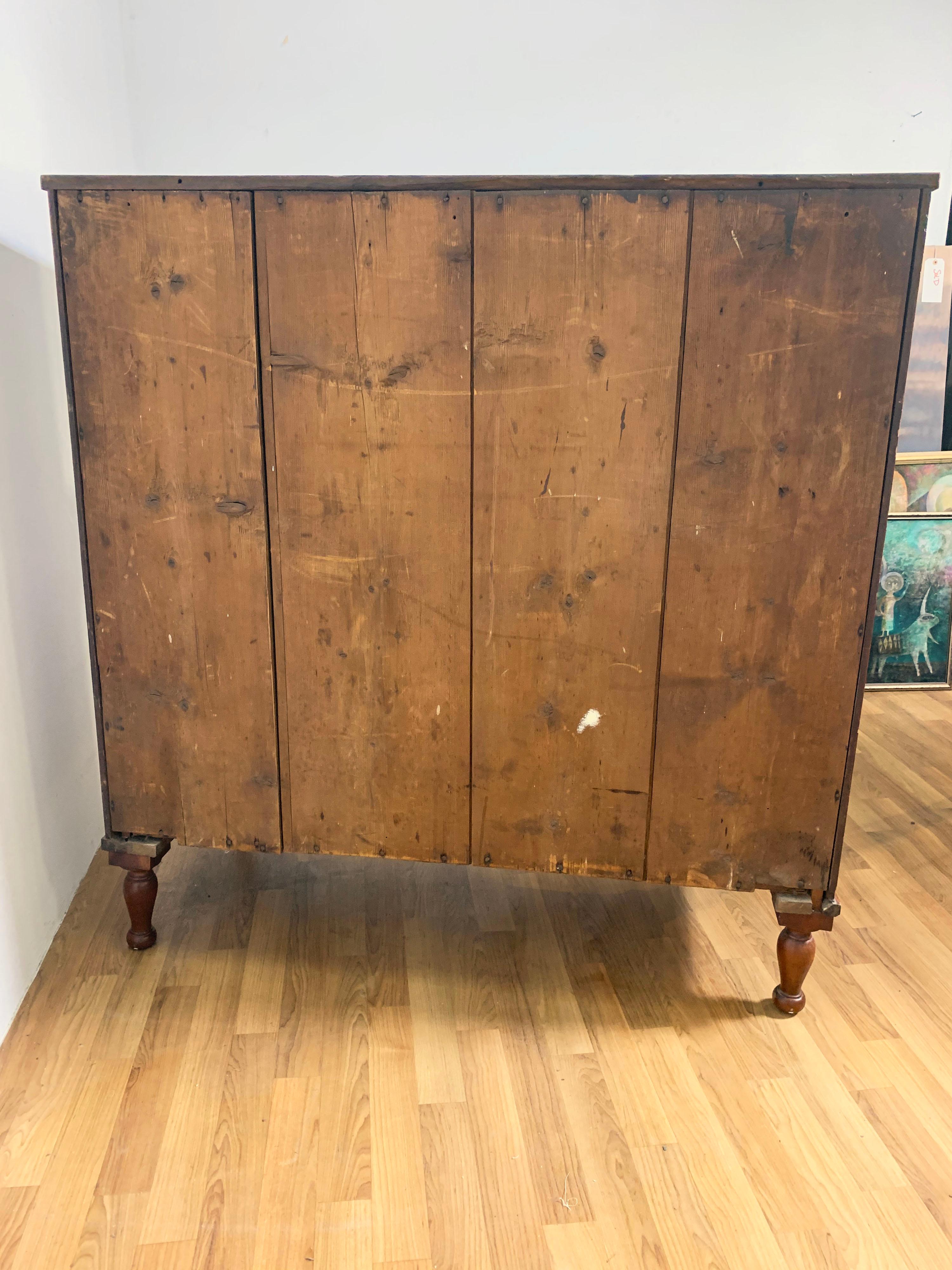 Six Drawer Nantucket Sheraton Dresser in Mahogany, circa 1820s 6