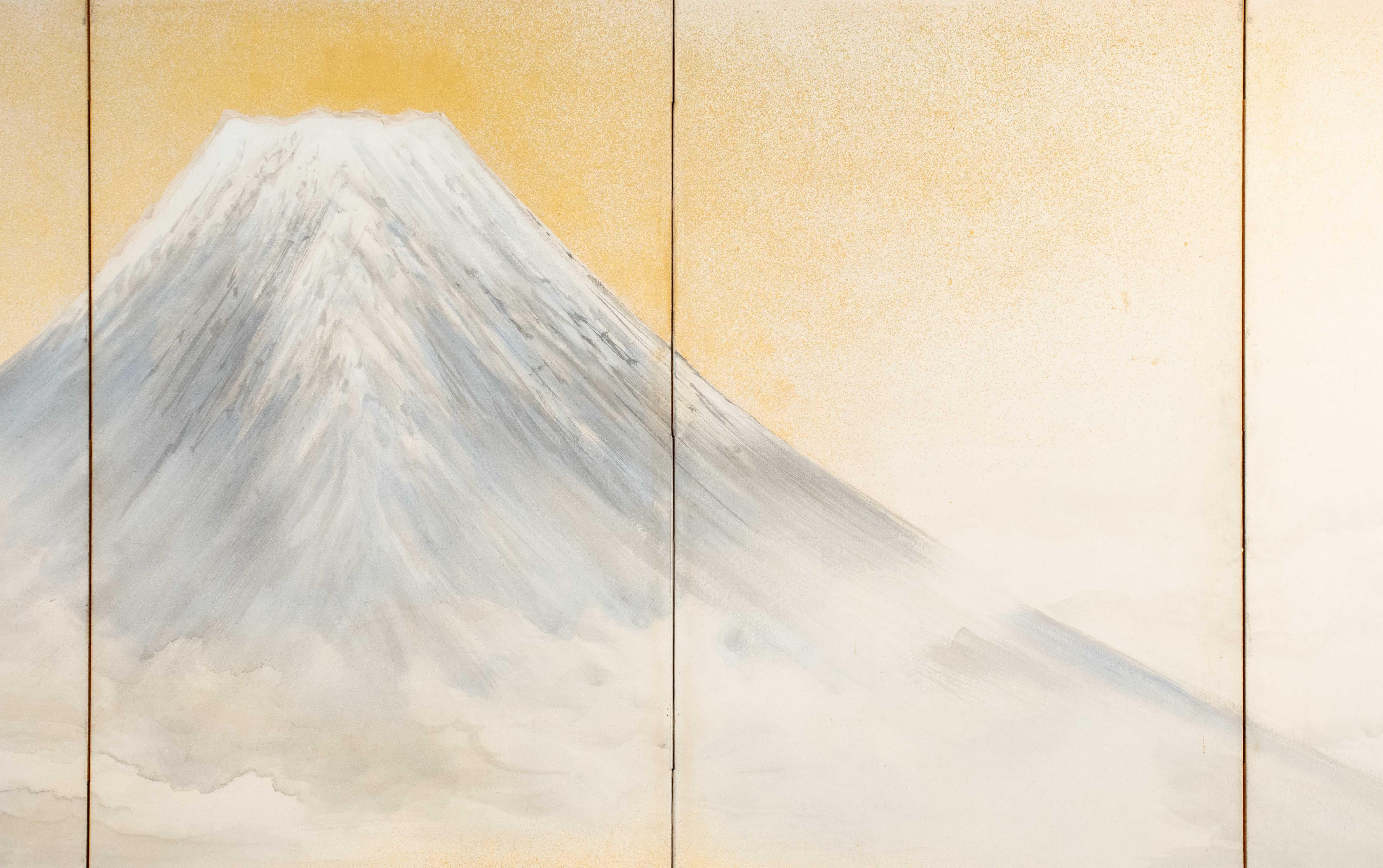 Japanese A six-panel folding screen depicting Mount Fuji seen from Lake Kawaguchi in vendita