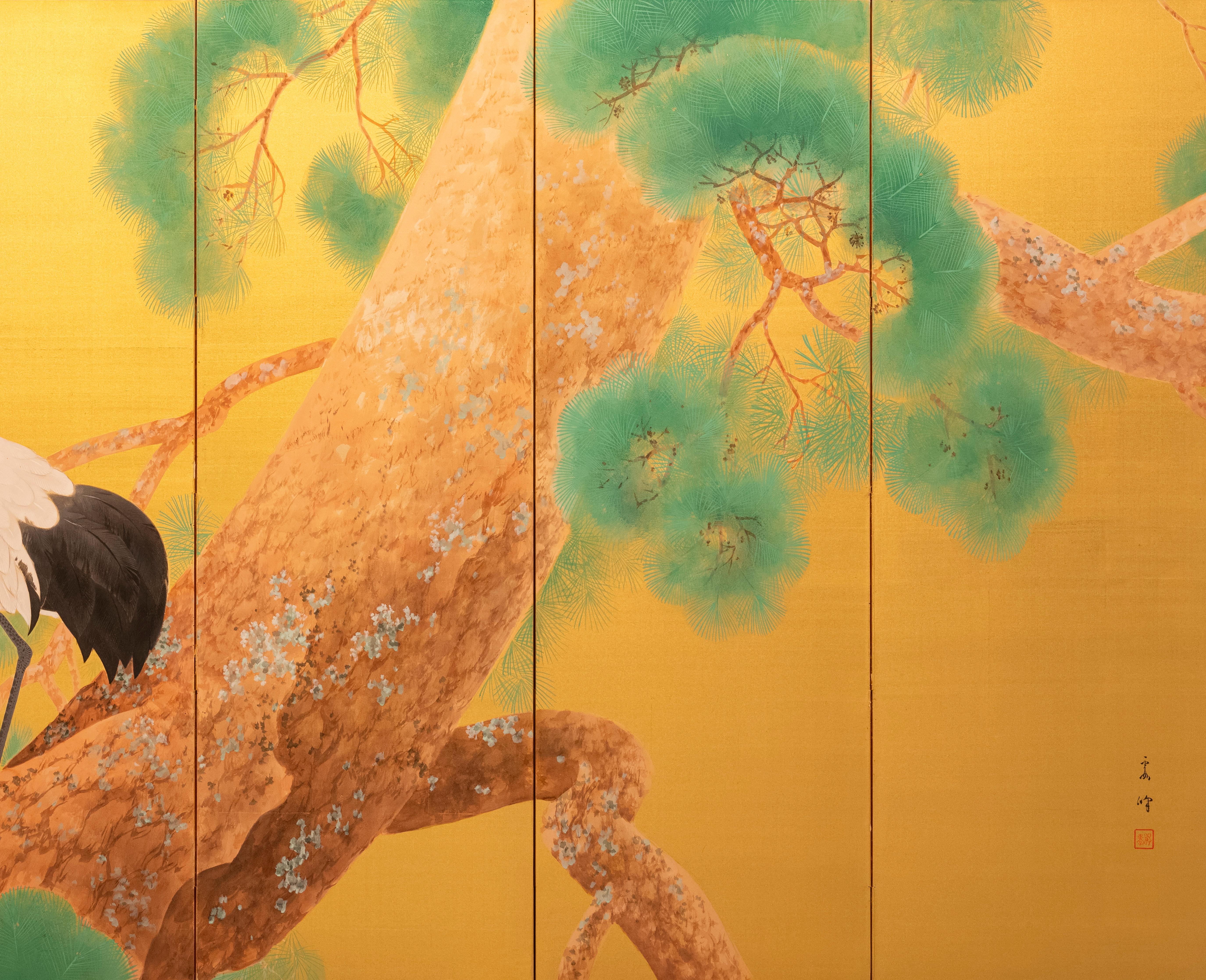 Sechstafeliger Paravent mit einem Paar mandschurischer Kraniche auf vergoldeter Seide (Japanisch) im Angebot