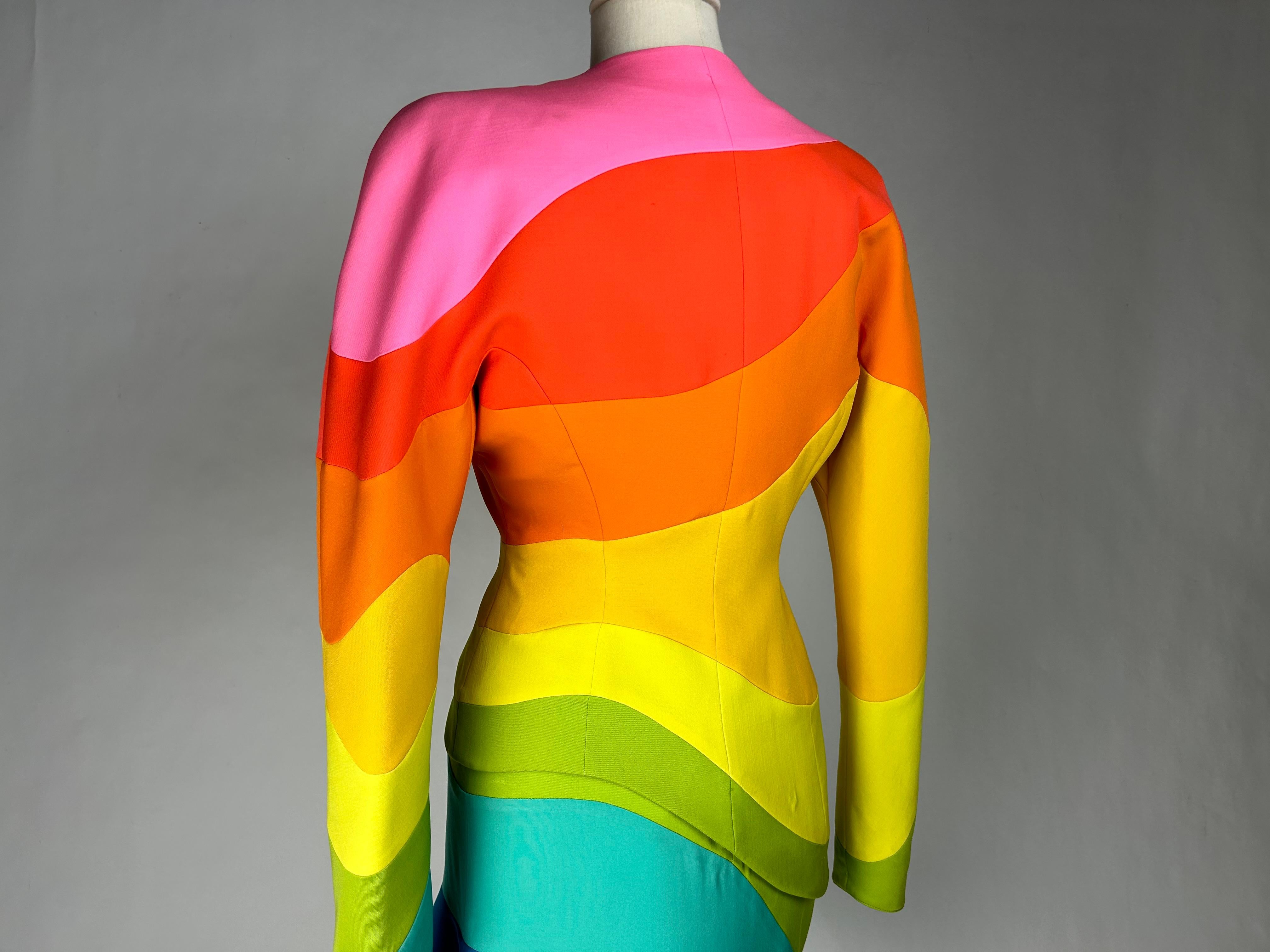 Un tailleur jupe de Thierry Mugler - The Collective Eté Hawaï - Printemps Eté 1990 en vente 4