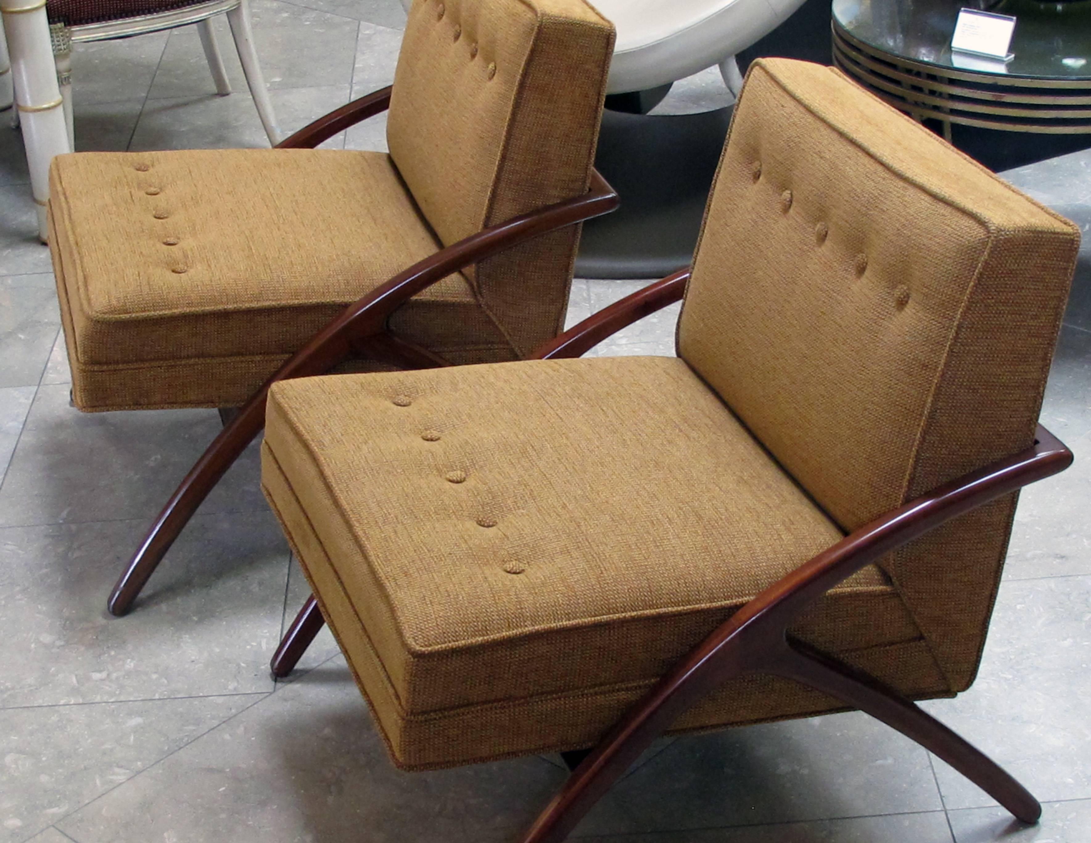 Mid-20th Century Sleek and Stylish Pair of American 1960s Ash Grasshopper Chairs