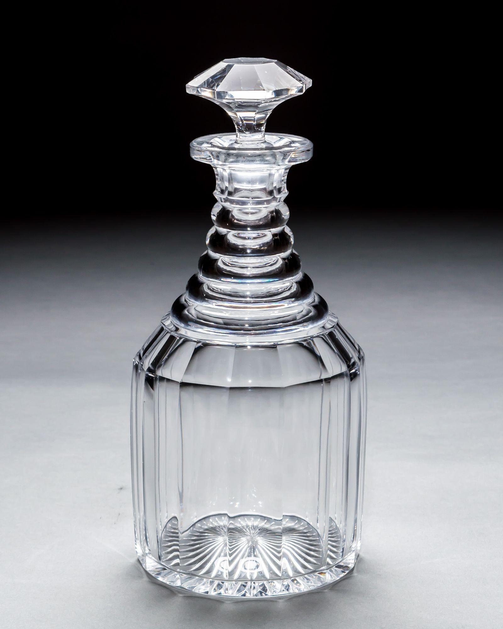 Carafe à décanter Magnum taillée en tranches et en piliers Bon état - En vente à Steyning, West sussex