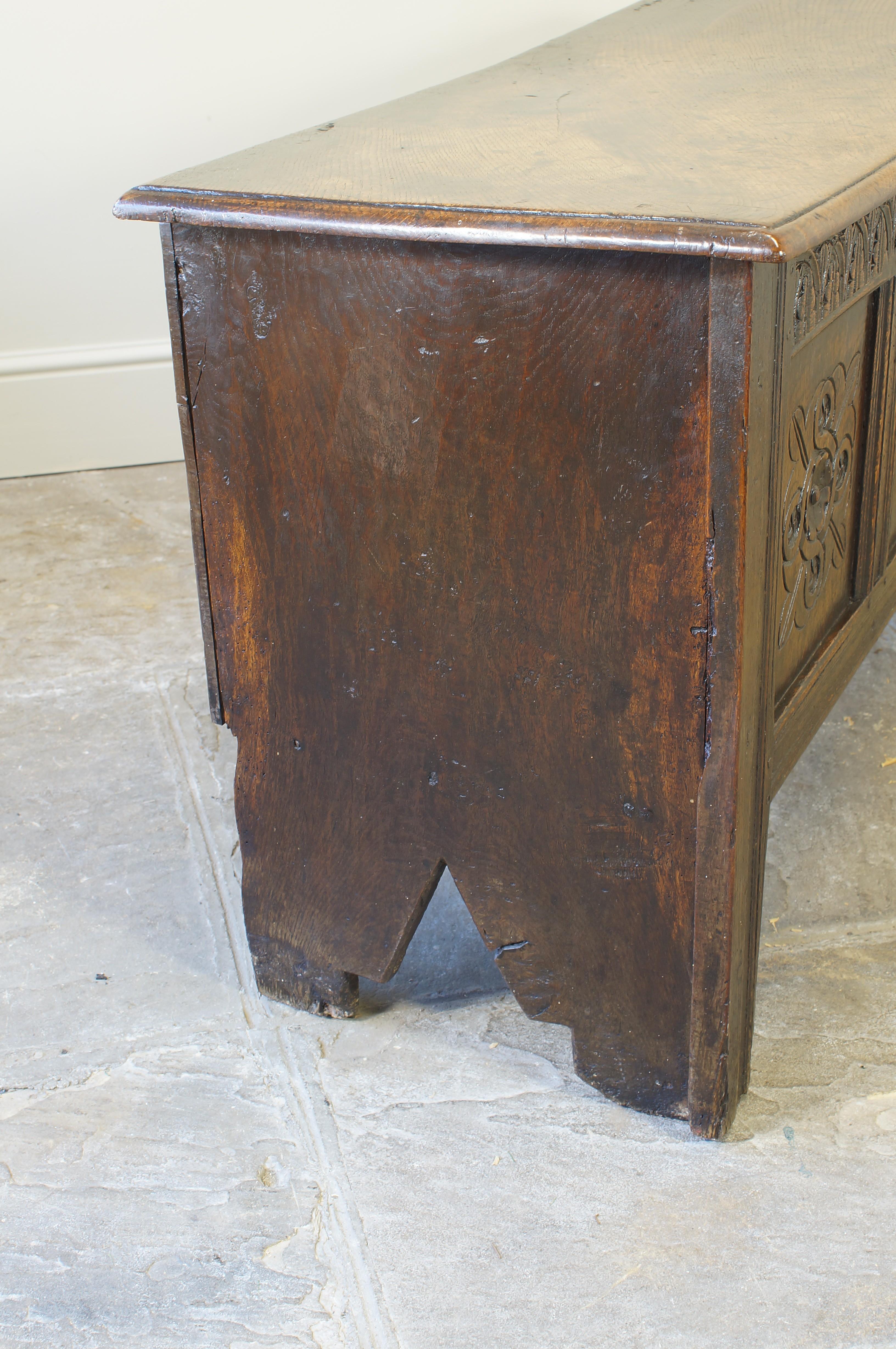 A Small 17th Century Oak Coffer. For Sale 1