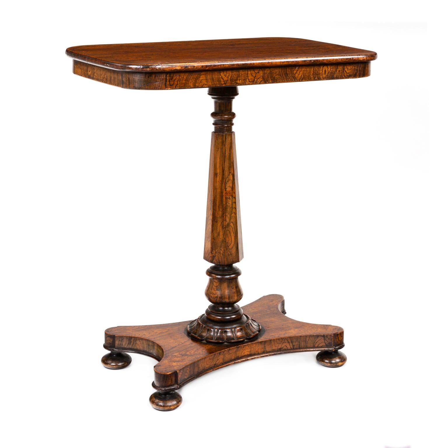 Small and Attractive Regency Pedestal Table Attributed to Gillows of Lancaster In Good Condition In Northwich, GB