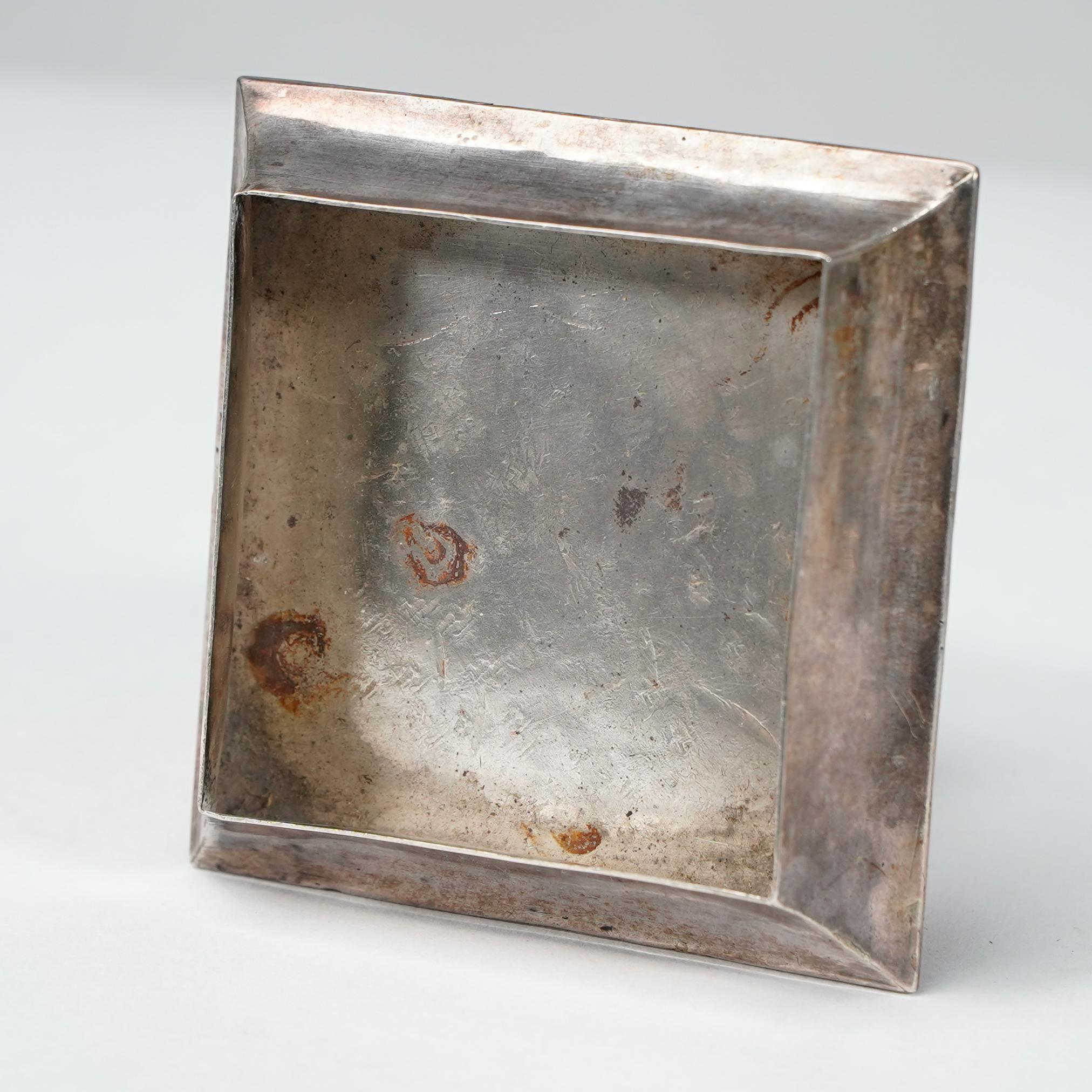A small Arts and Crafts silver plated jewellery box with enamel decoration For Sale 4