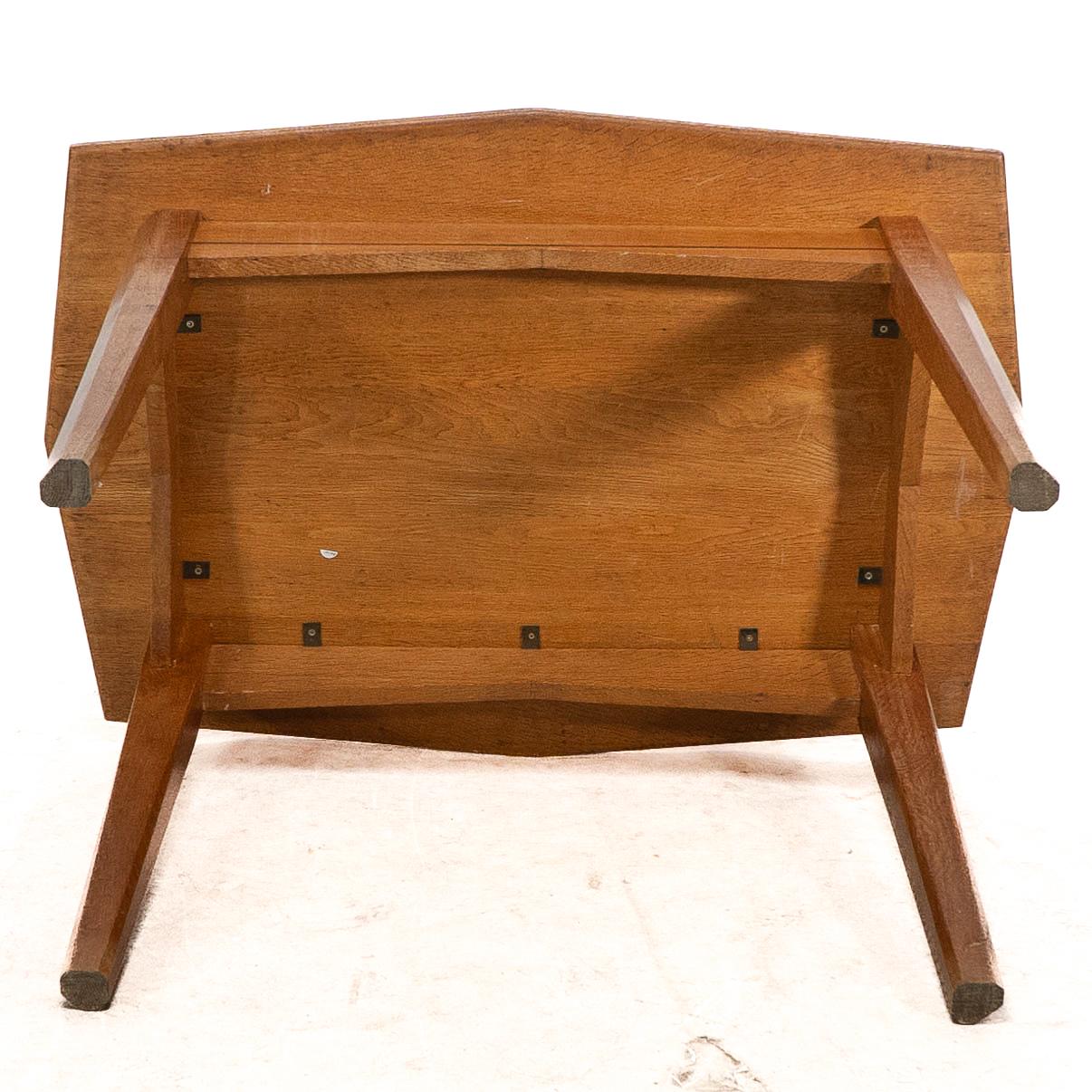 A small Arts & Crafts Cotswold style oak dining or centre table angular designs For Sale 8