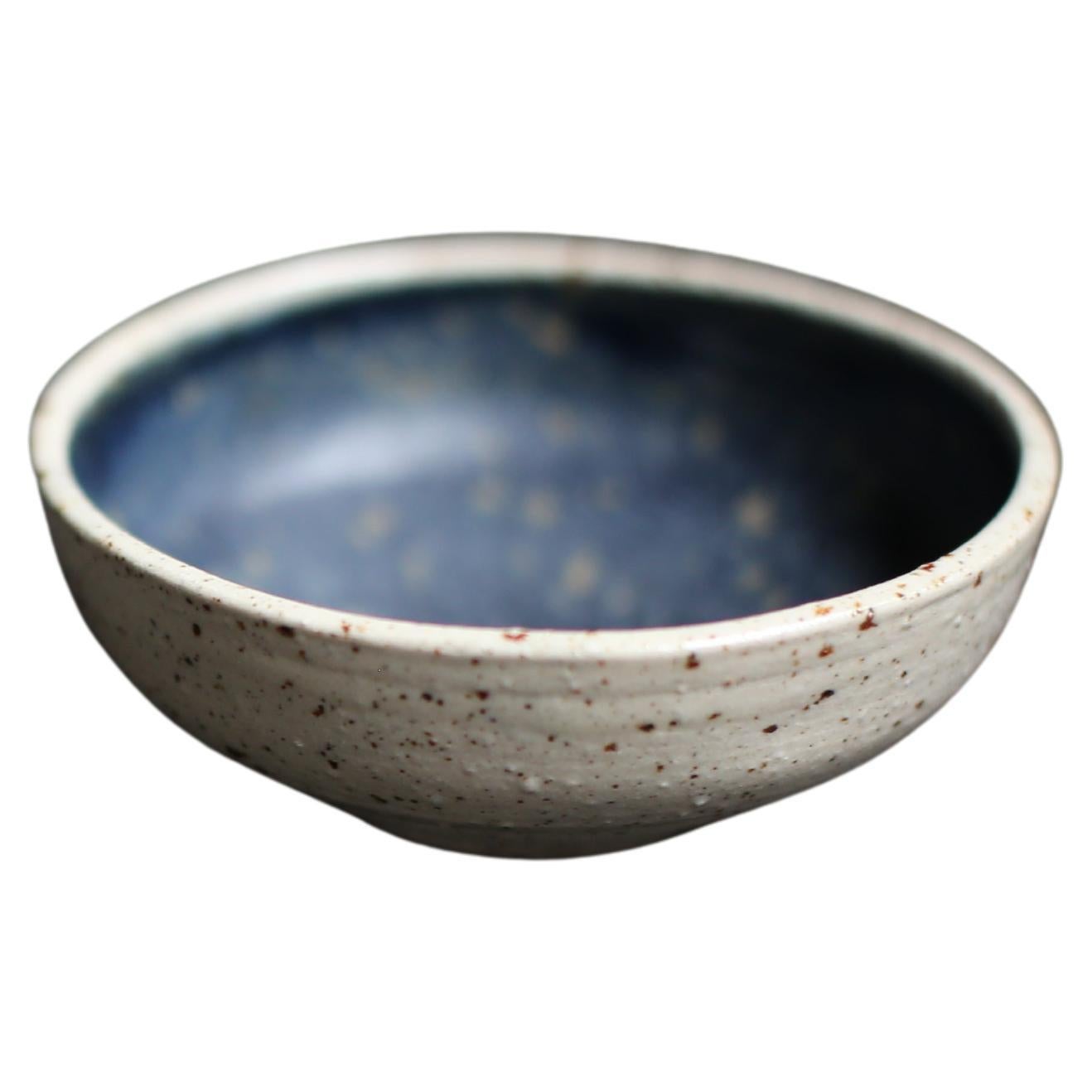 Small Bowl in Speckled Clay + Matte Midnight Blue Glaze For Sale
