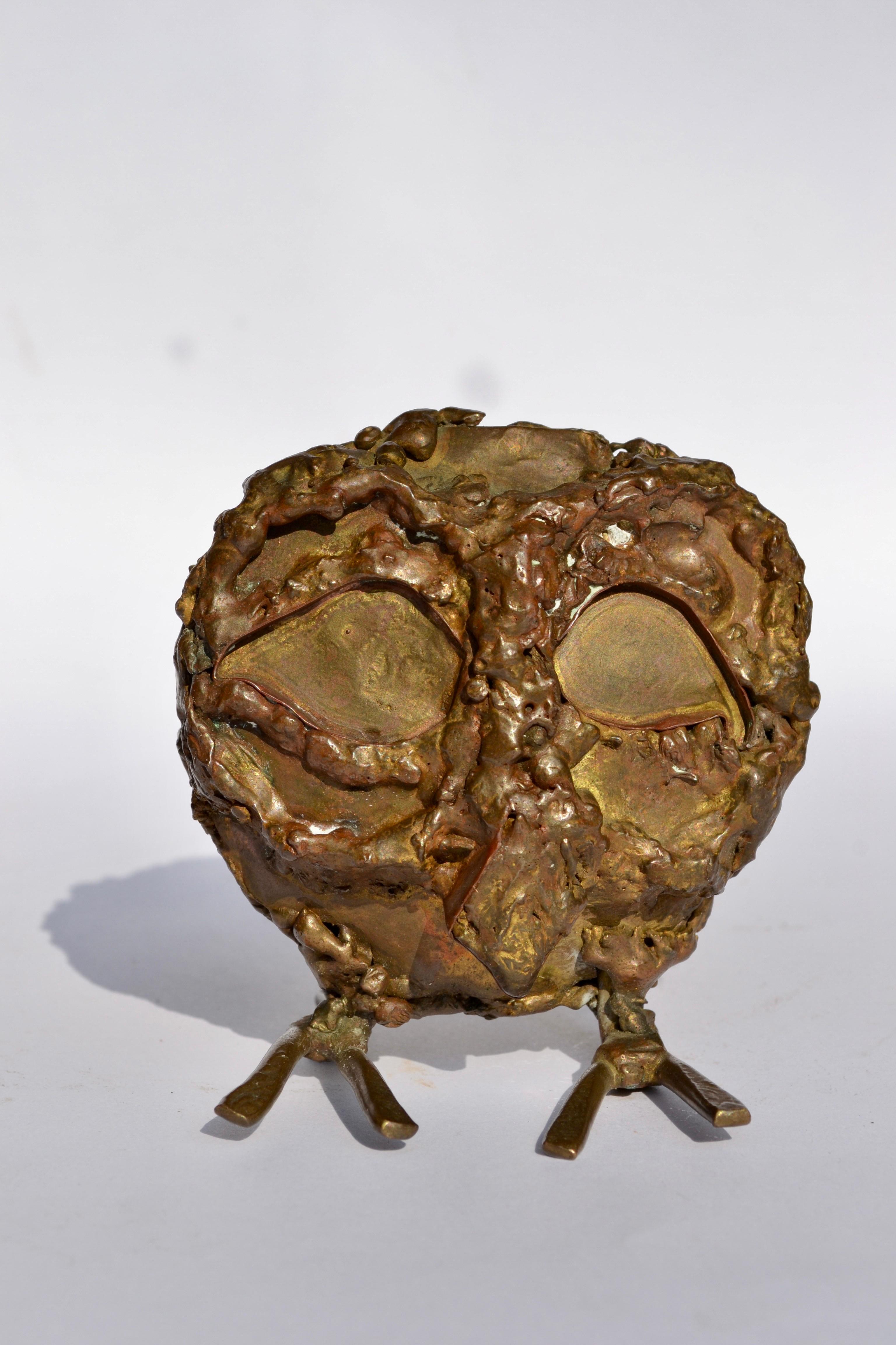 Brutalist A small brass sculpture of an owl in a brutalist style - France - 1970s For Sale