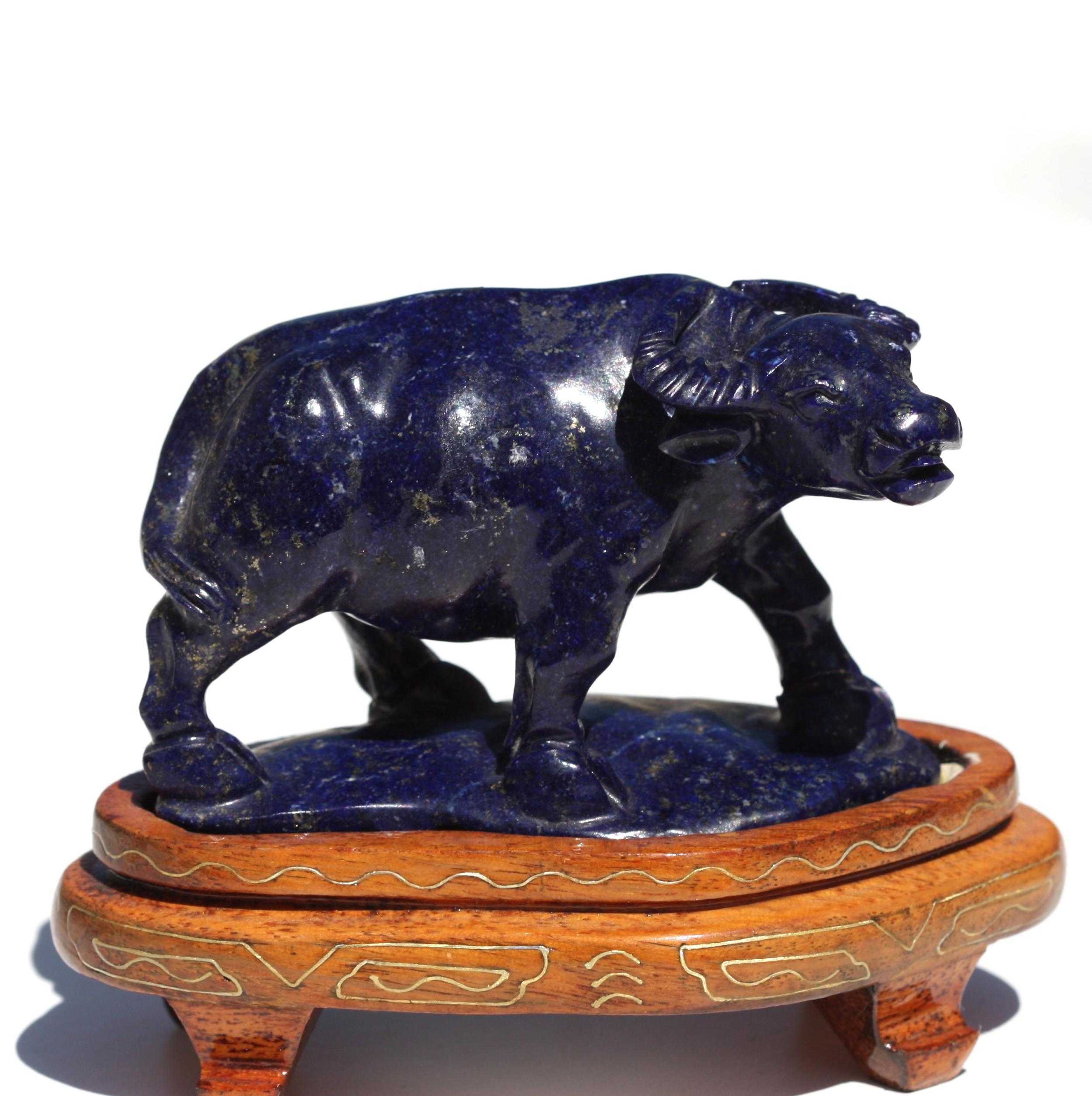 Small Chinese Carved Lapis-Lazuli Figure of a Water Buffalo For Sale 2