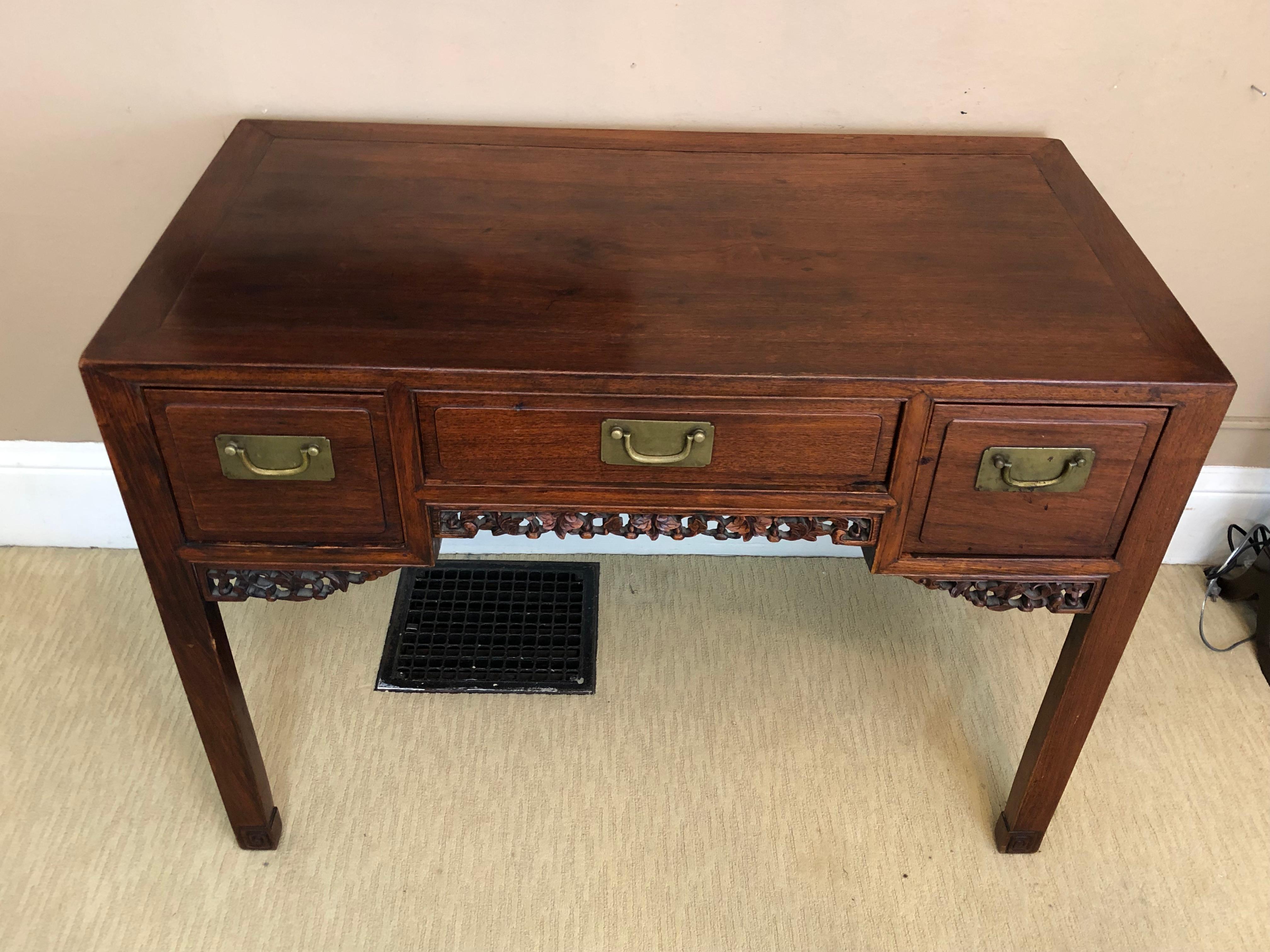 Small Chinese Rosewood Desk, Late Qing Dynasty In Good Condition For Sale In Seattle, WA