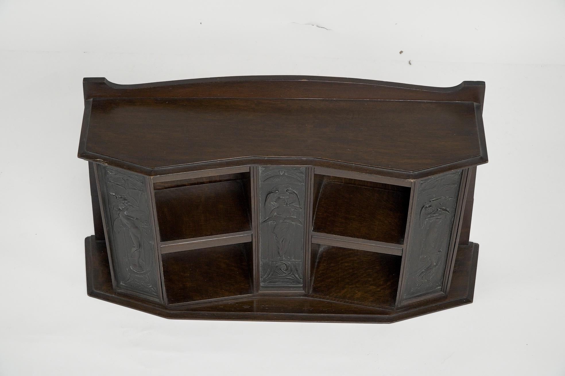 Arts and Crafts oak desk top bookcase with 3 bronze Art Nouveau period plaques. In Good Condition For Sale In London, GB
