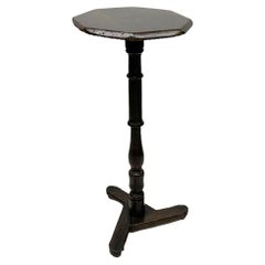 Small Dutch 17th Century Oak Side Table