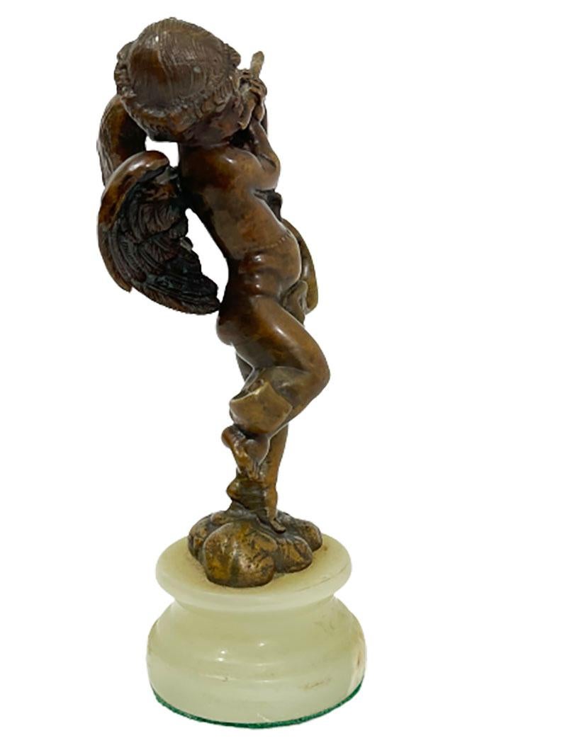 Bronze Petite statuette française en bronze du XIXe siècle représentant une Putti  en vente